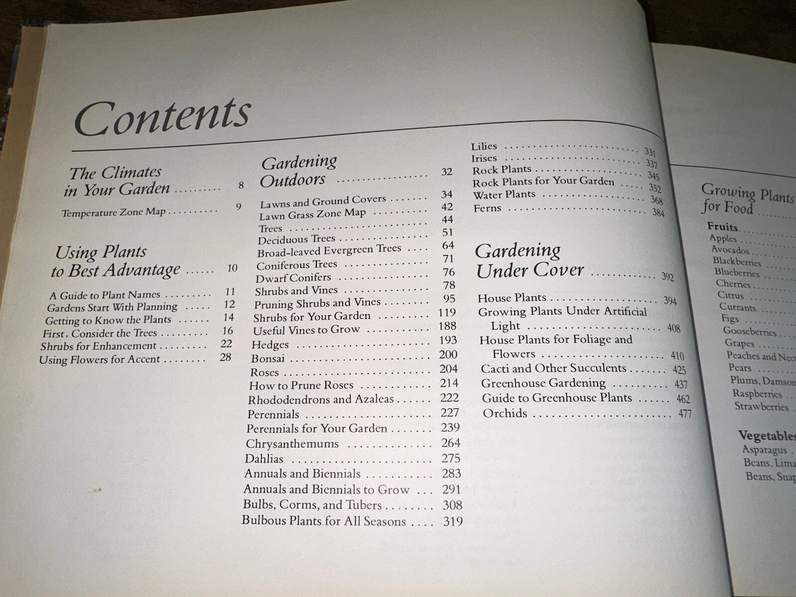 Vintage 1978 Reader’s Digest Illustrated Gardening 672 Pages Hardcover Book