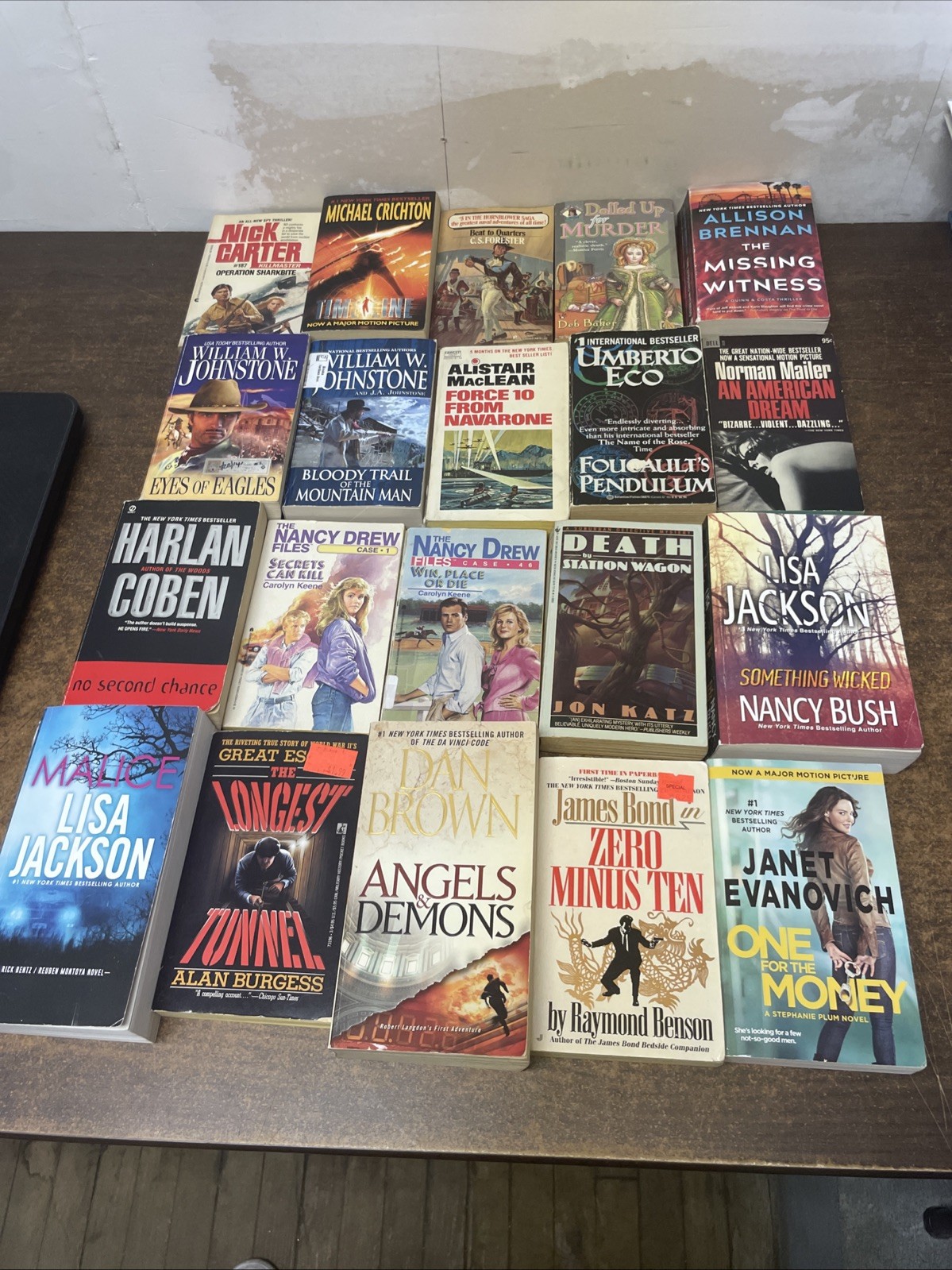 Mystery Thriller Suspense Book Lot 36 PB Vintage DETECTIVE Crime Fiction