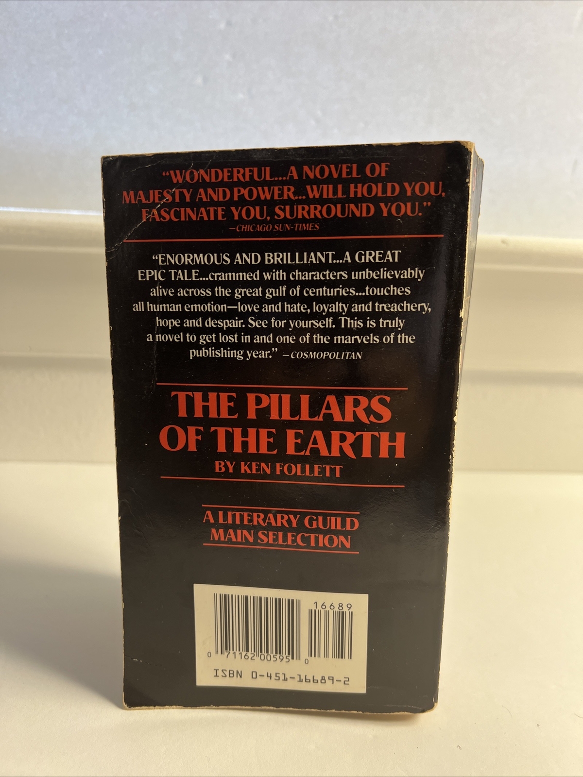 Ken Follett The Pillars of the Earth First Signet Printing 1990
