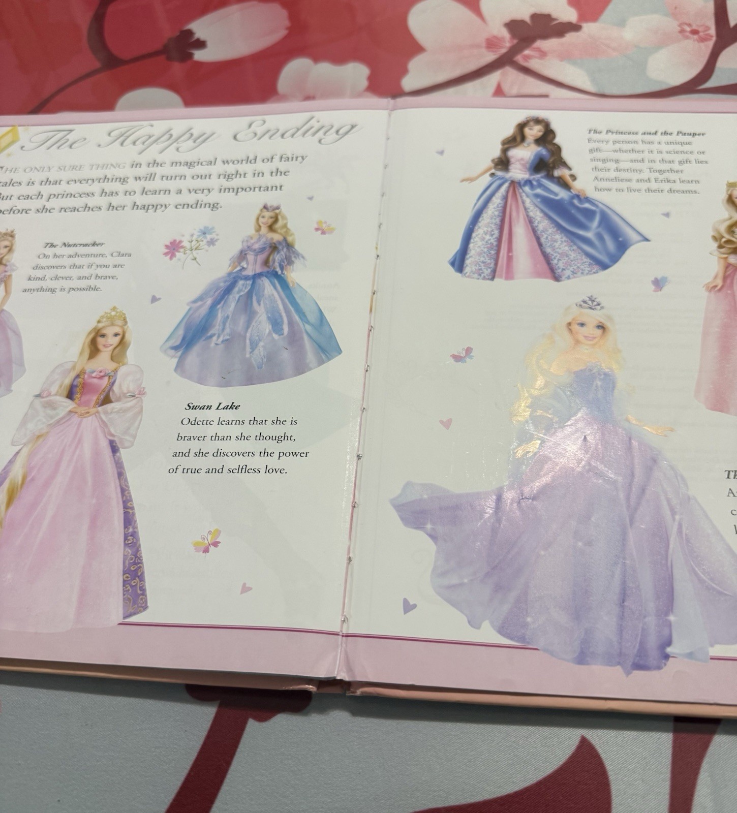 Barbie Princess Tales: The Essential Guide (DK Essential Guides)