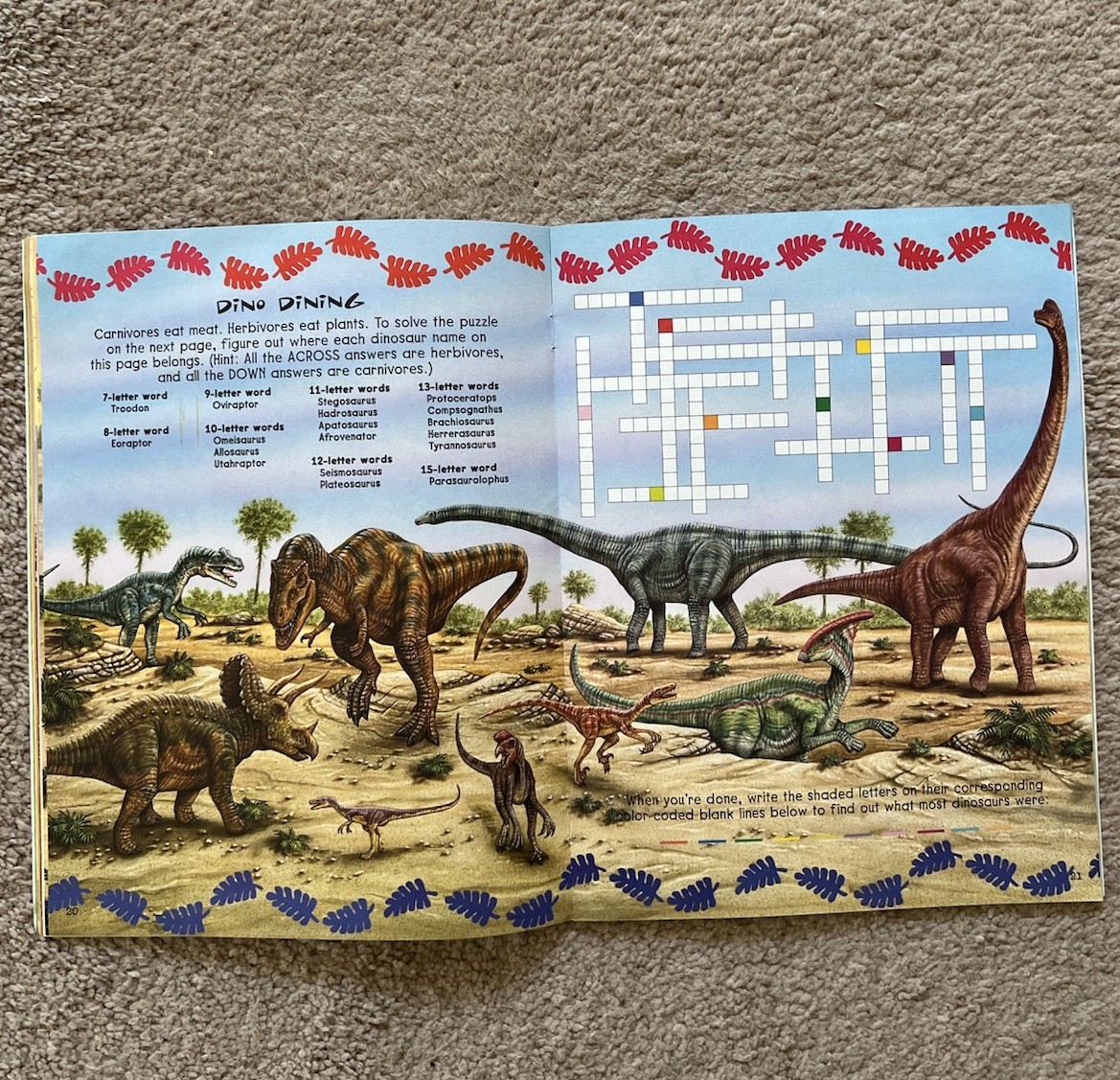 Golden Books TOTALLY AMAZING DINOSAURS FULL-COLOR ACTIVITIES PUZZLES GAMES 48 Pg