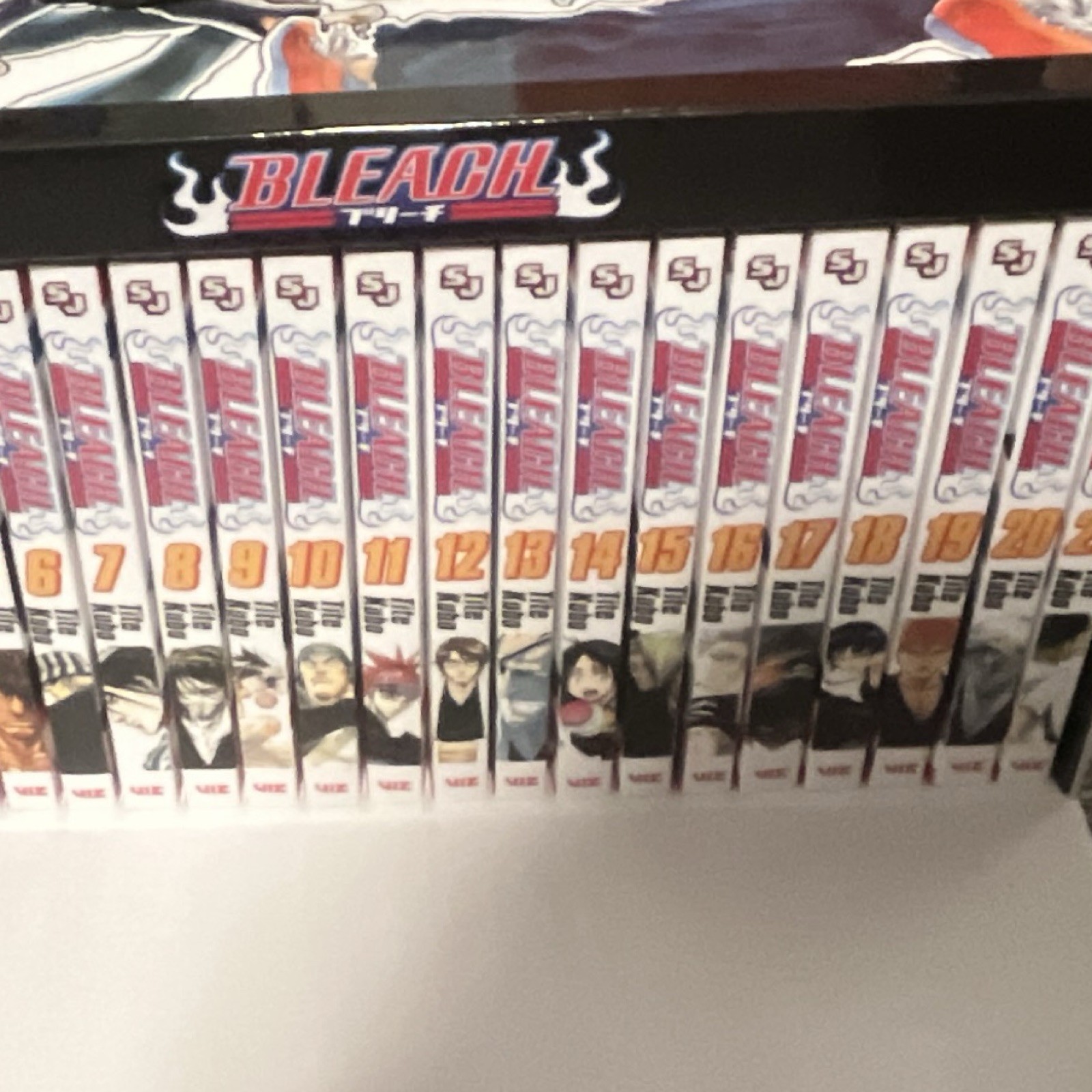 Bleach Manga Box Set (English) by Tite Kubo, VIZ Media Graphic Novels