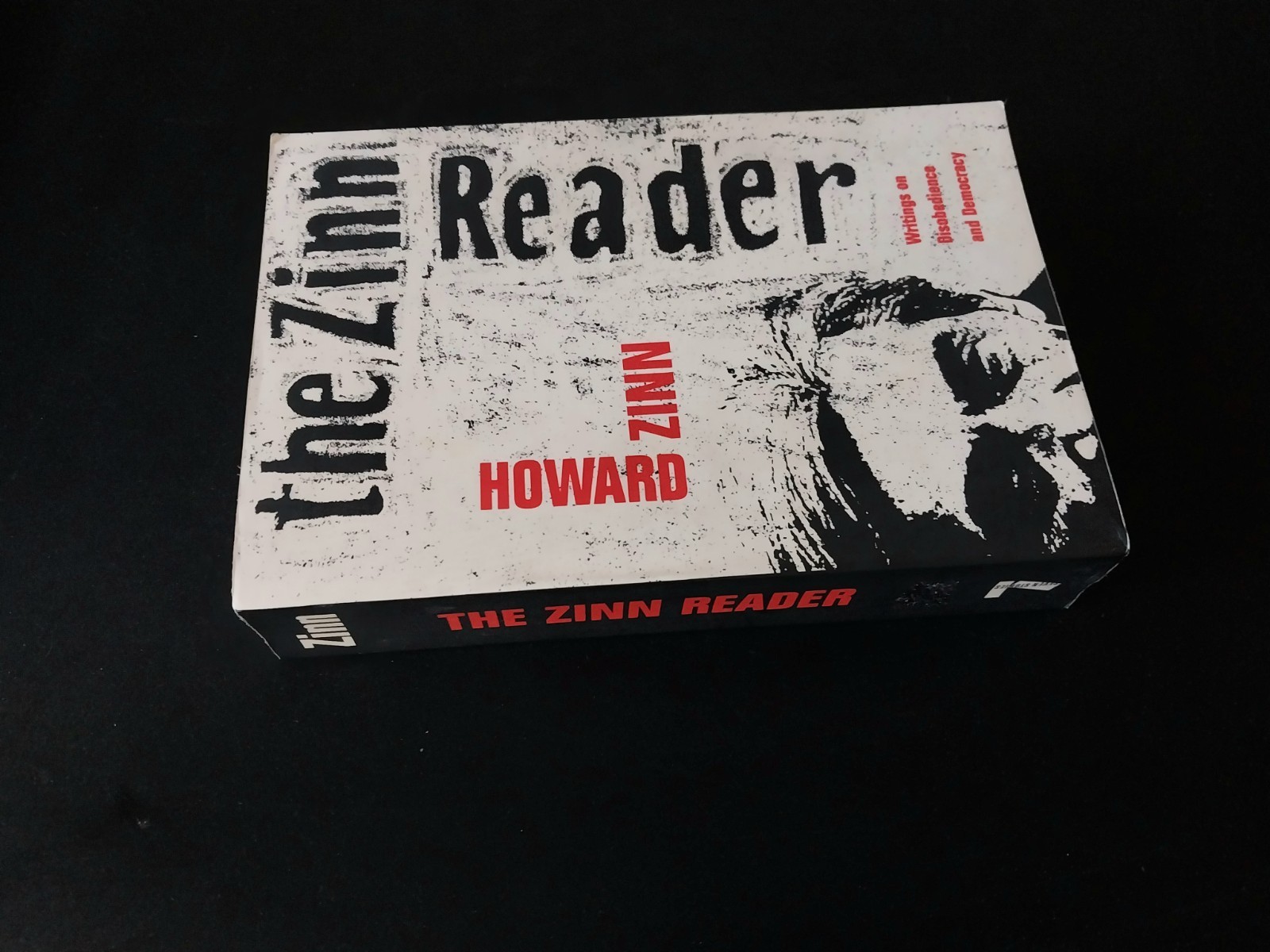 Howard Zinn – The Zinn Reader – Seven Stories Press First Edition 3rd Printing