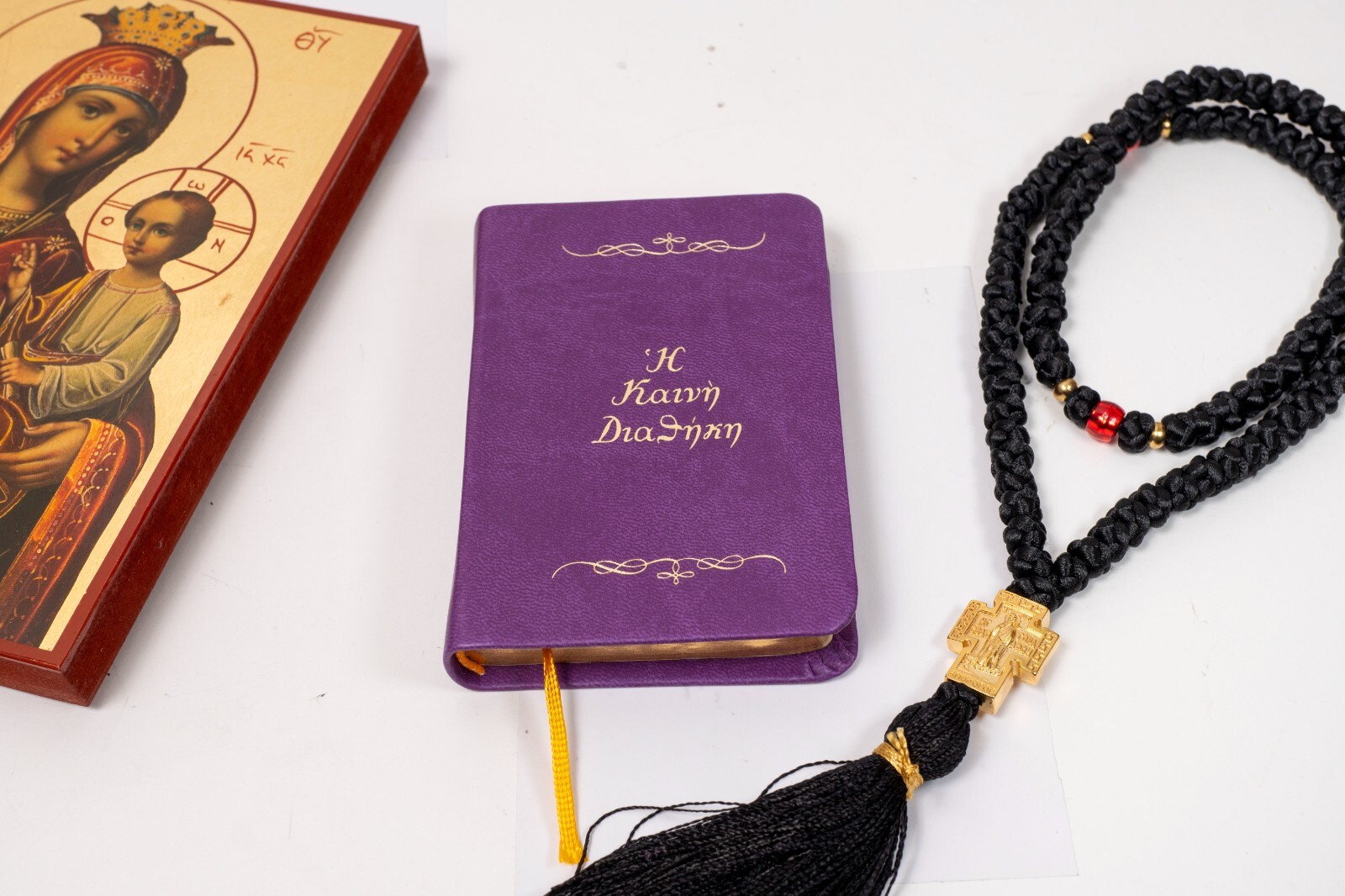 Pocket New Testament ( in Greek Language) The Holy book comes with a Hard cover