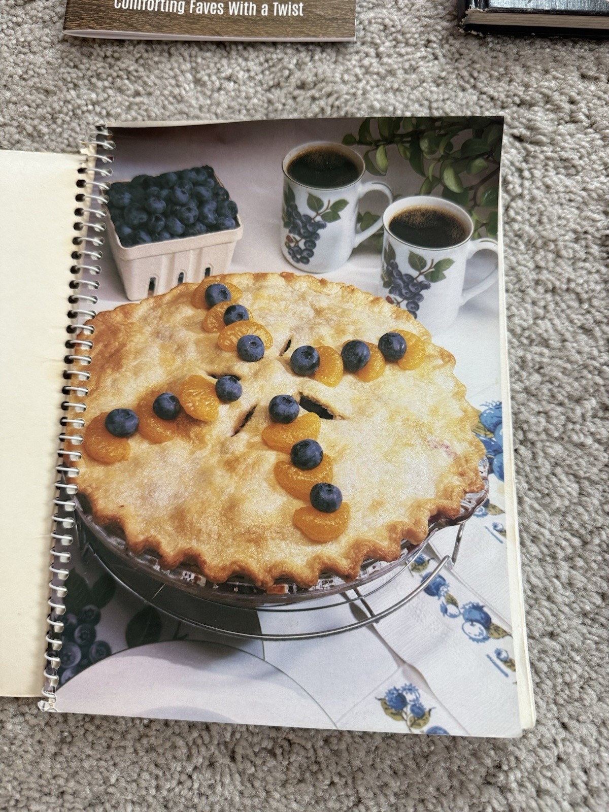 Lot Of 7 Miscellaneous Vintage Church Cookbooks Home Economics & Pampered Chef