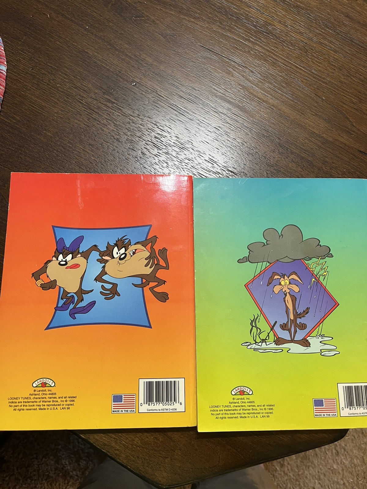 New Vintage Looney Tunes Jumbo Coloring Activity Book Landolls 1996 Lot Of 2