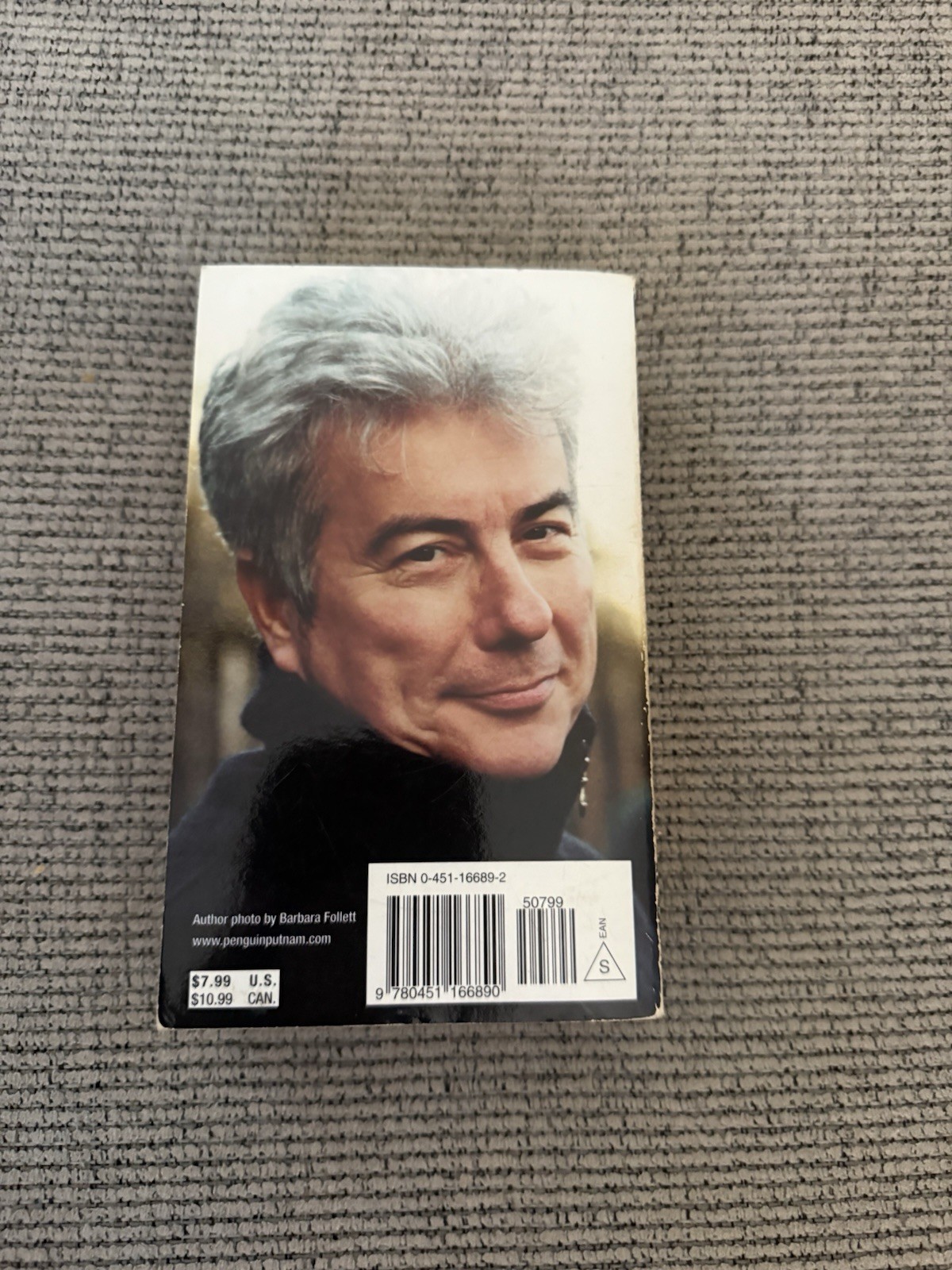 Kingsbridge #1: The Pillars of the Earth by Ken Follett (2007, Paperback)