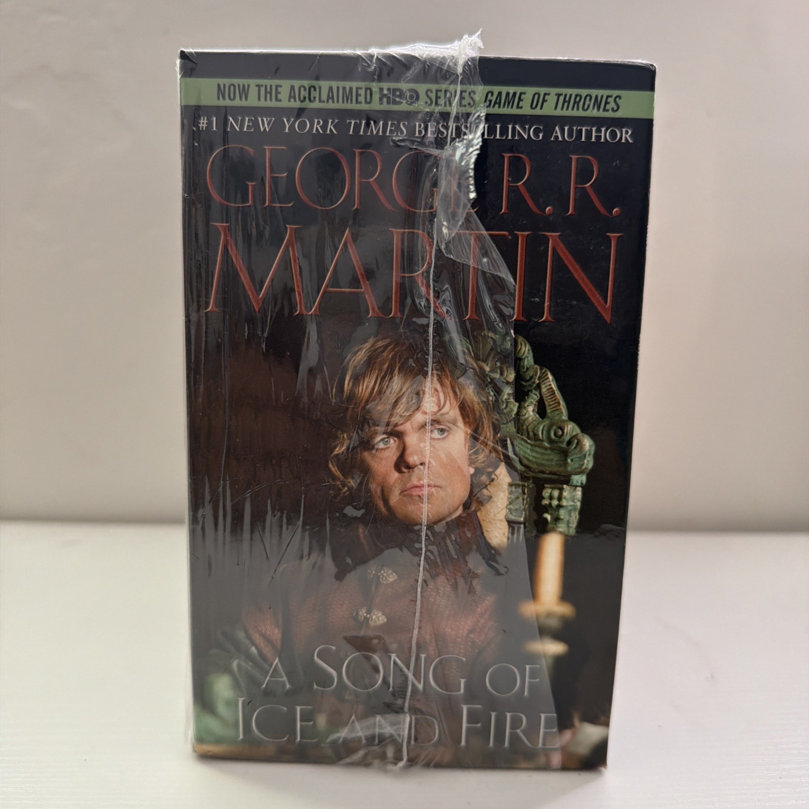 A SONG OF ICE AND FIRE George R. R. Martin – A Game of Thrones 5-Book Box Set