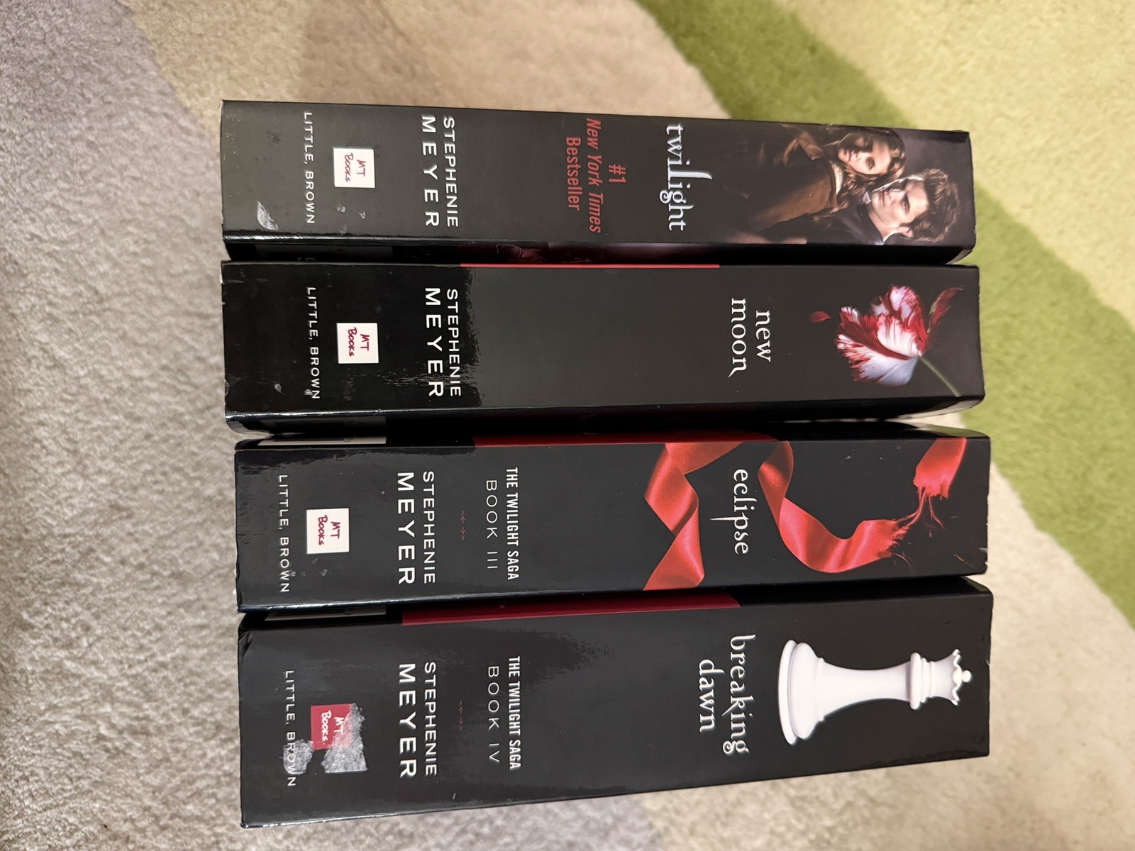 Twilight Saga 1-4 Set Stephanie Meyer New Moon Eclipse Breaking Dawn