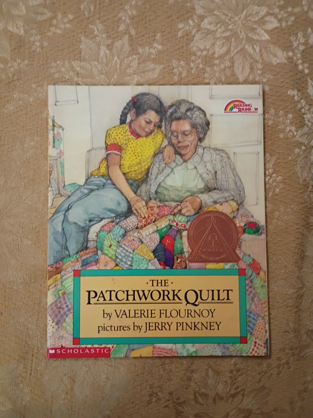The Patchwork Quilt Valerie Flournoy 1985 Scholastic Paperback Pinkney Book