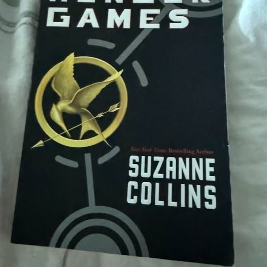 Hunger Games (Book One) by Suzanne Collins (2010, Annotated Paperback)