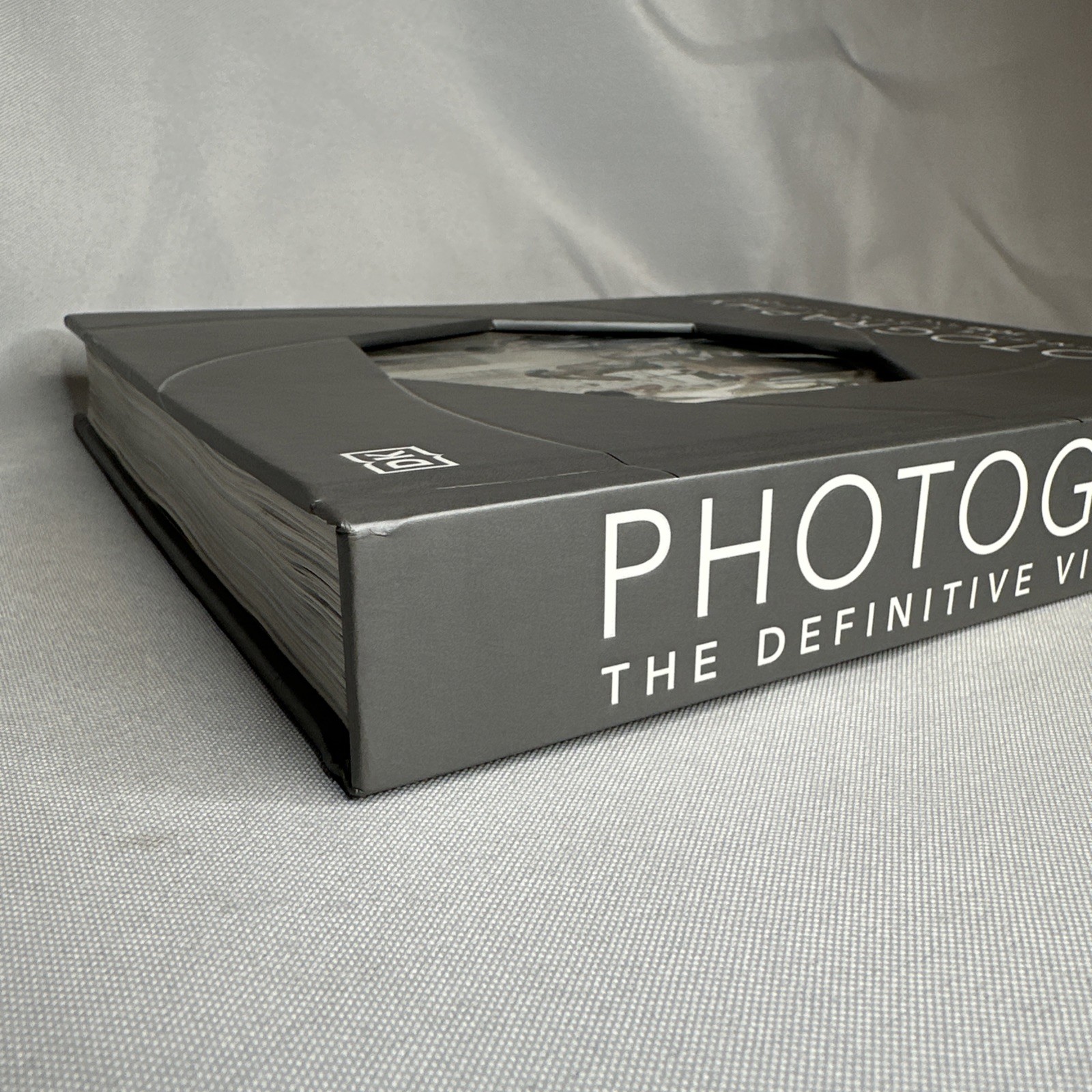 PHOTOGRAPHY The Definitive Visual History Tom Ang DK Abridged Edition 2021