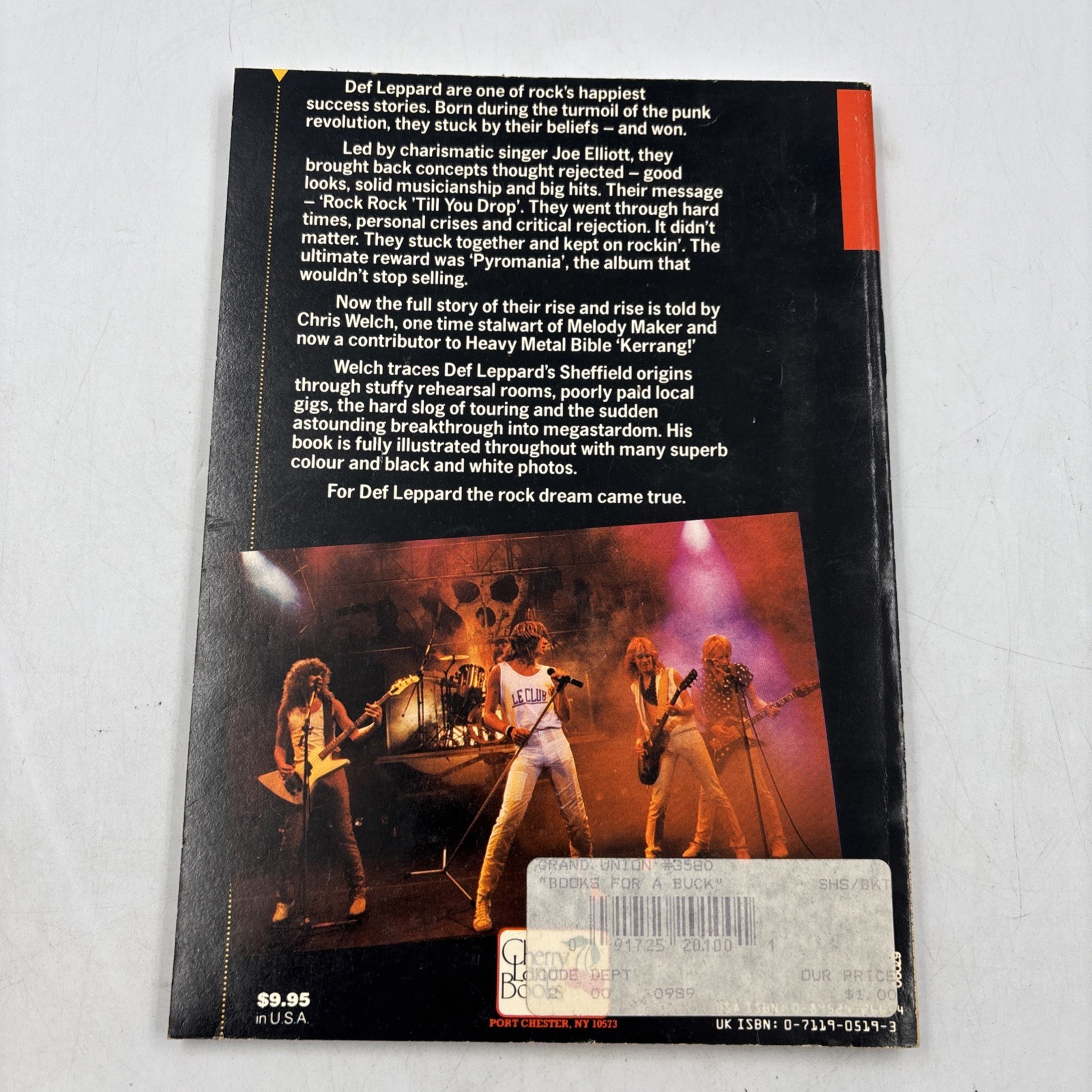 Def Leppard: An Illustrated Biography. Chris Welch PB 1984 Vintage Omnibus Press