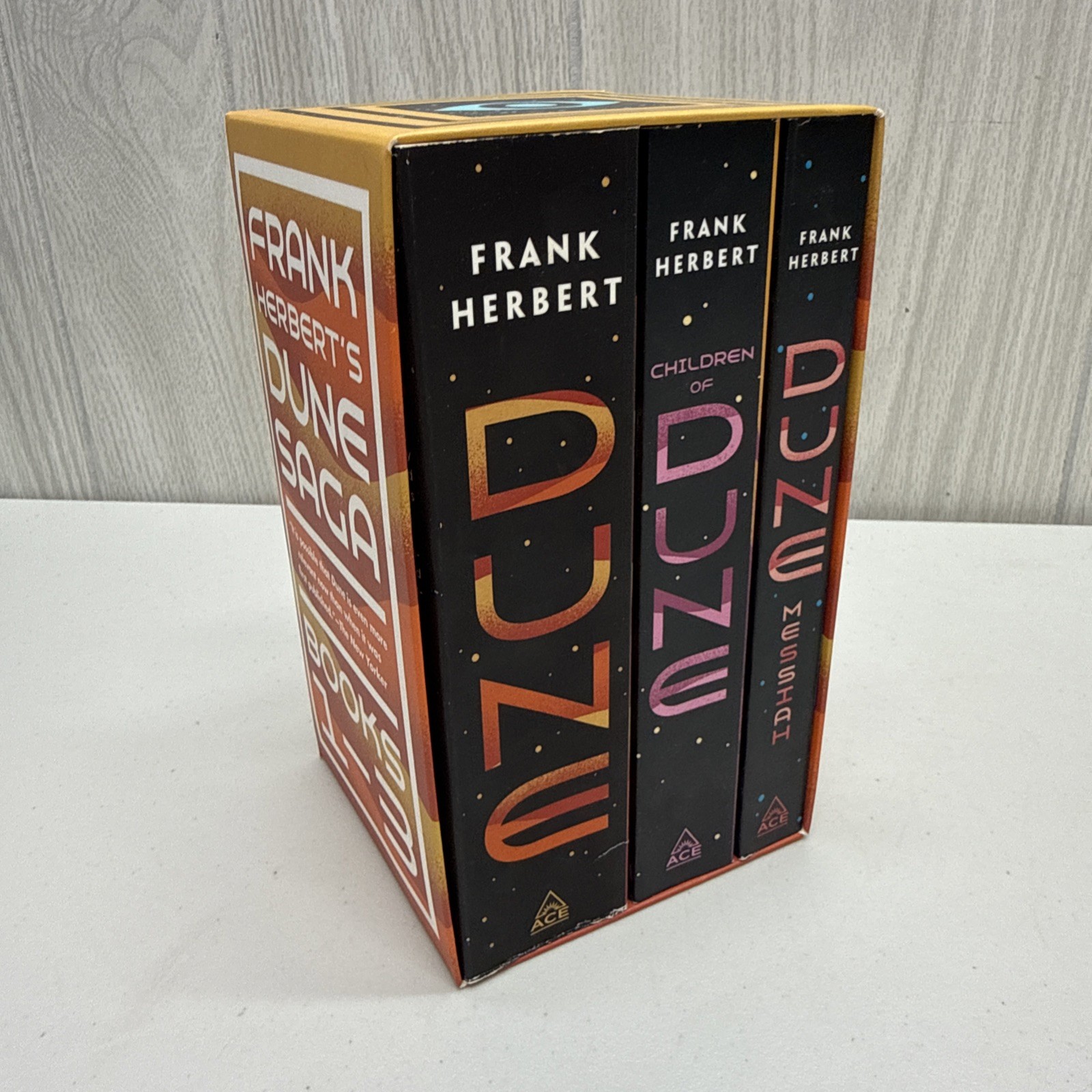 Frank Herbert’s Dune Saga 3-Book Boxed Set: Dune, Dune Messiah, and Children…