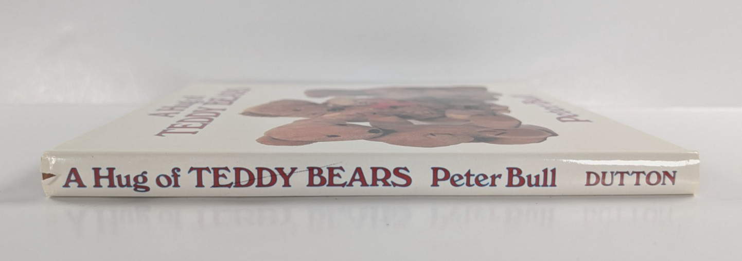 Vintage A Hug of Teddy Bears Hardcover Book 1984 Hobbies Illustrated Peter Bull