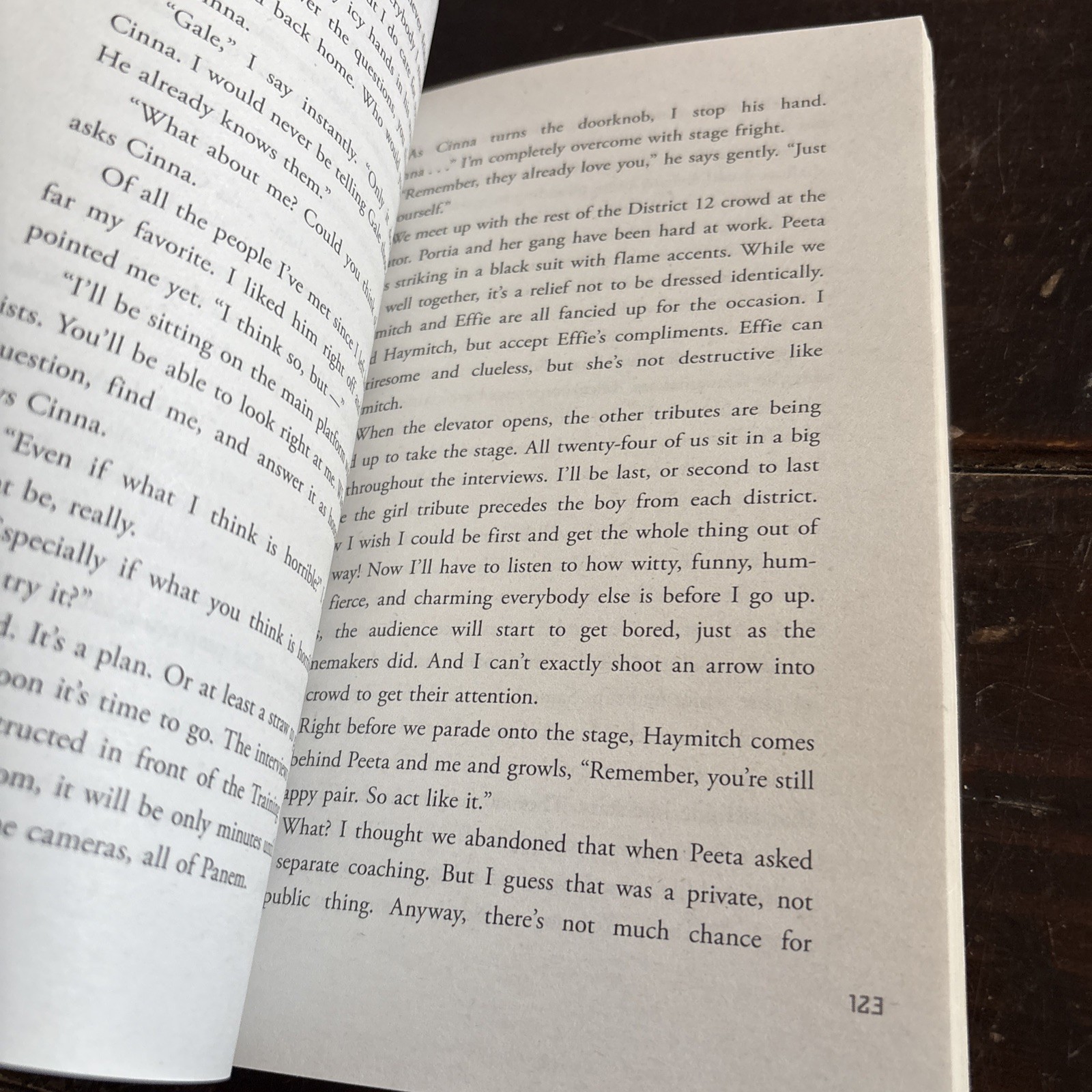 Hunger Games (Hunger Games, Book One) by Suzanne Collins (2010, Trade Paperback)