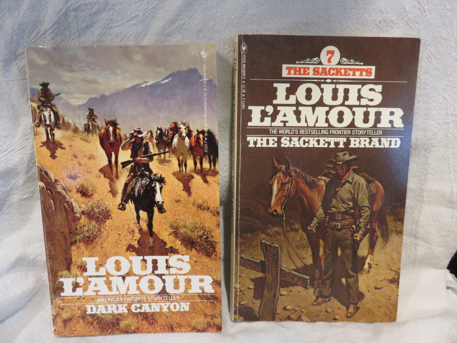 Lot of 16 Louis L’Amour Western Paperback Books Sackett & More