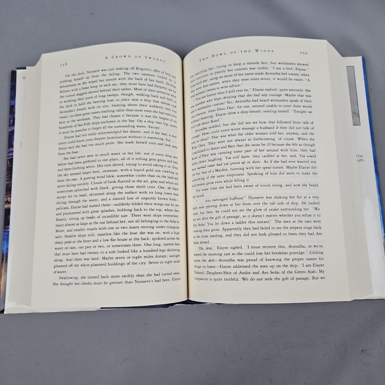Crown of Swords Book 7 The Wheel of Time Robert Jordan 1996 1st Edition HCDJ