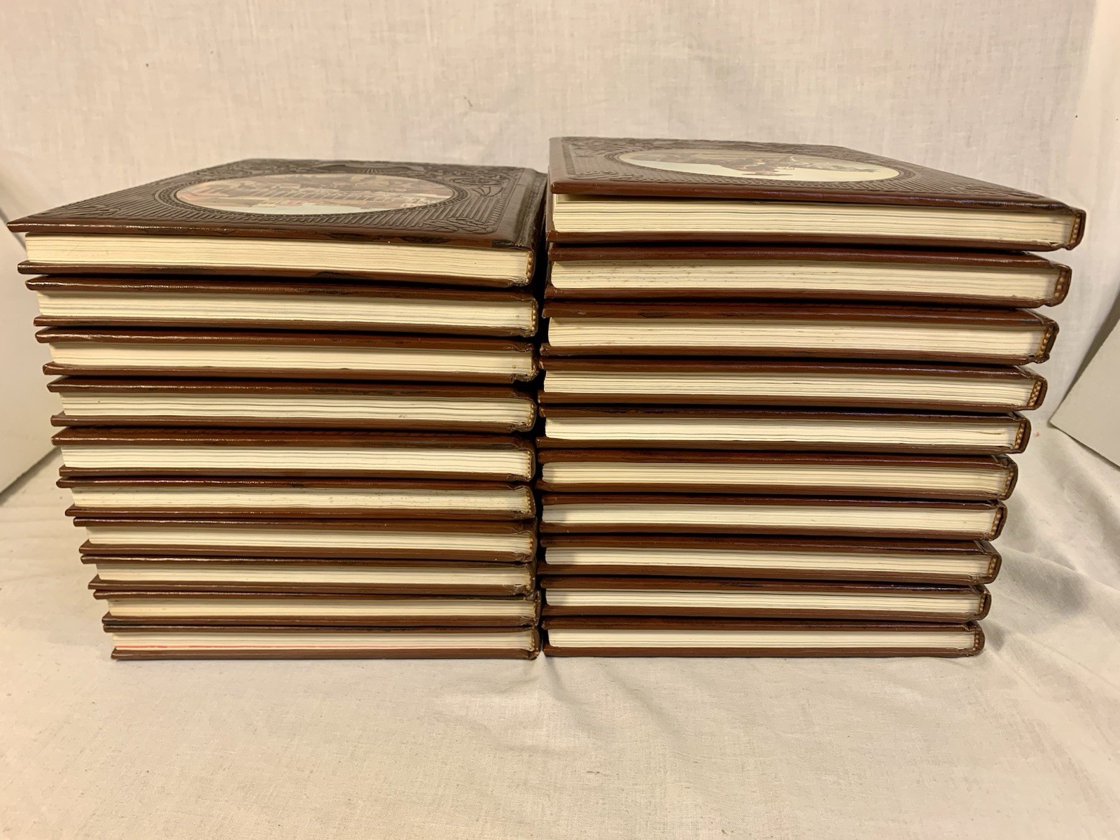 Time Life CLASSICS OF THE OLD WEST ~ 20 Book Lot ~ NEAR MINT VG+ ~ Faux Leather