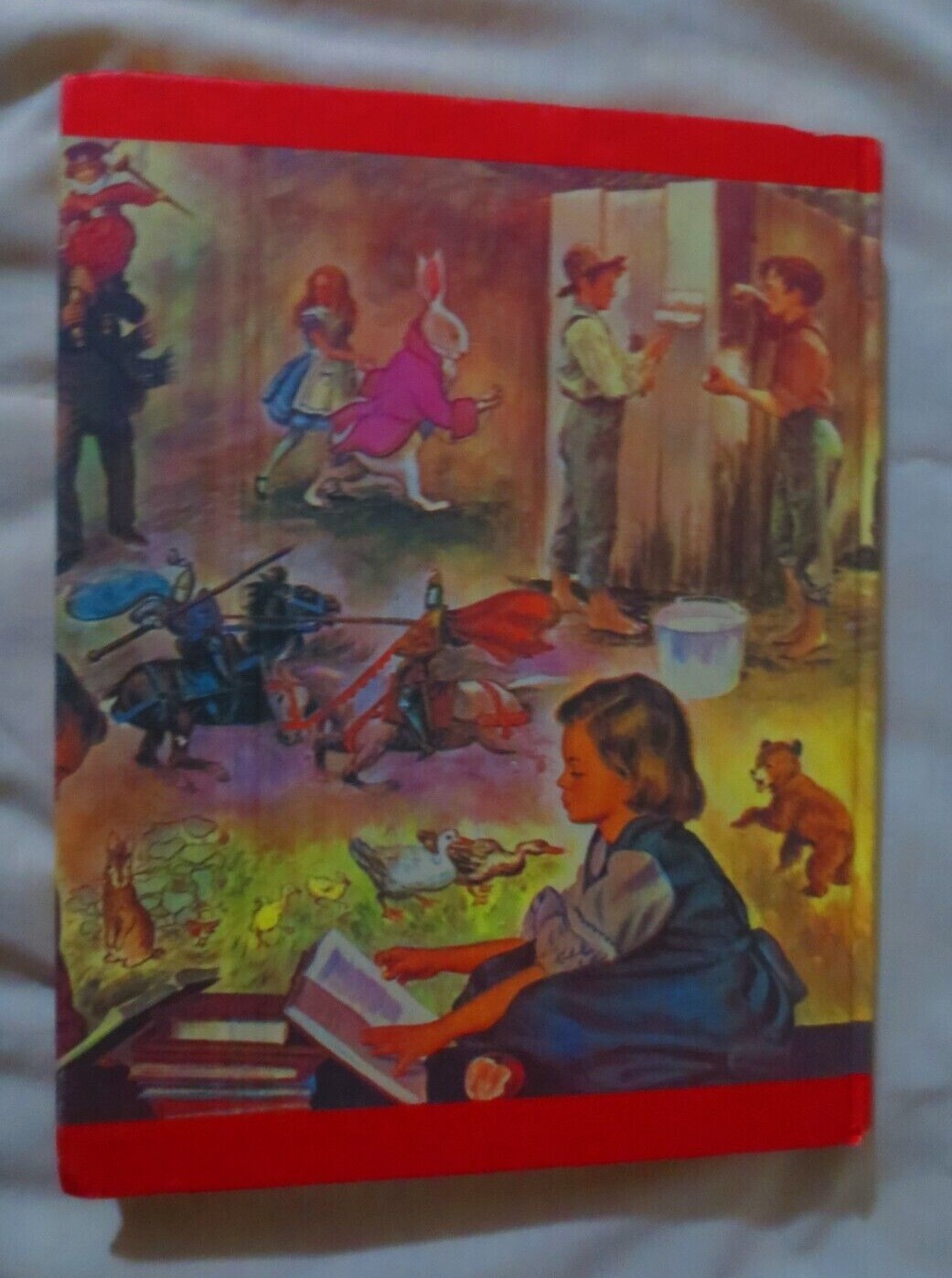 BEST LOVED FAIRY TALES PARENTS’ MAGAZINE Hardback 260 PAGES 1974