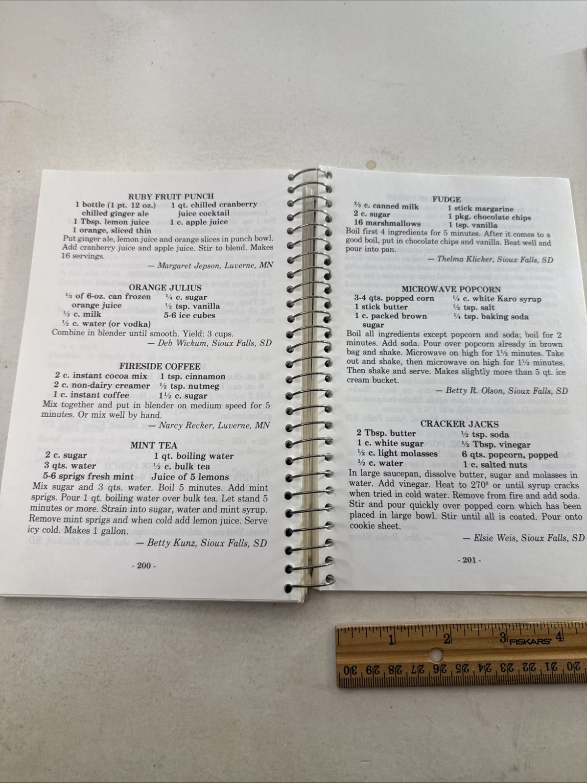 Sioux Falls South Dakota SD Cookbook Vintage 1980s KELO Radio Station Midwestern