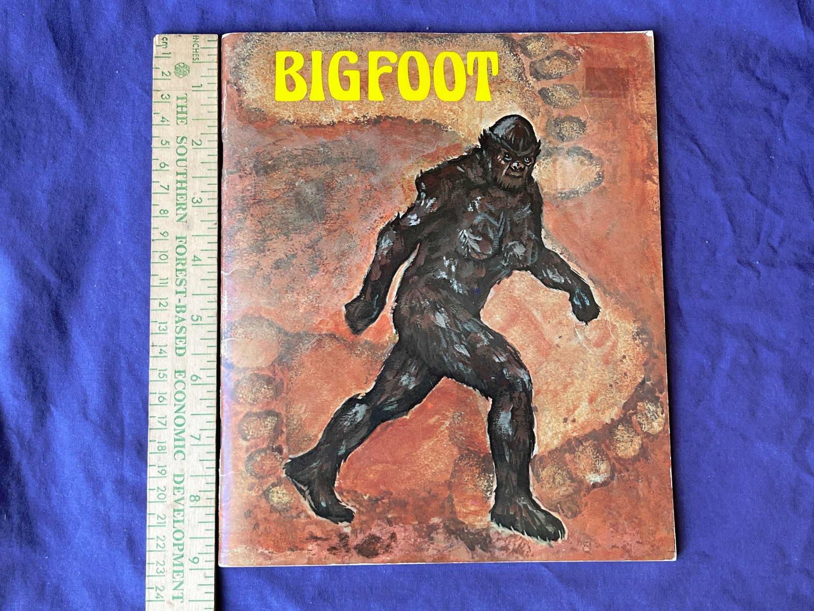 Rare BIGFOOT Book Crestwood House Ian Thorne Yeti Abominable Snowman