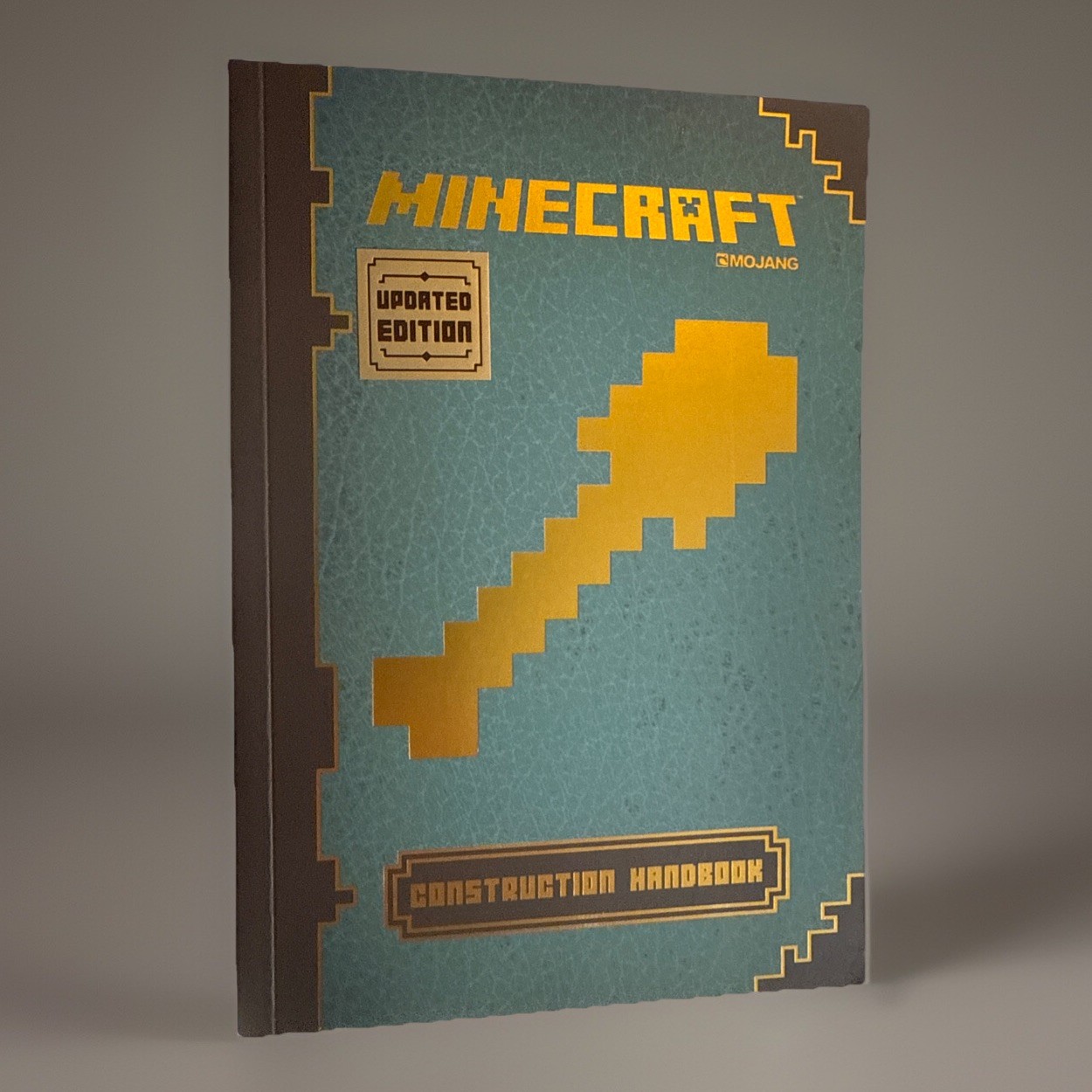 Minecraft Mojang / Construction Handbook / 2015 New