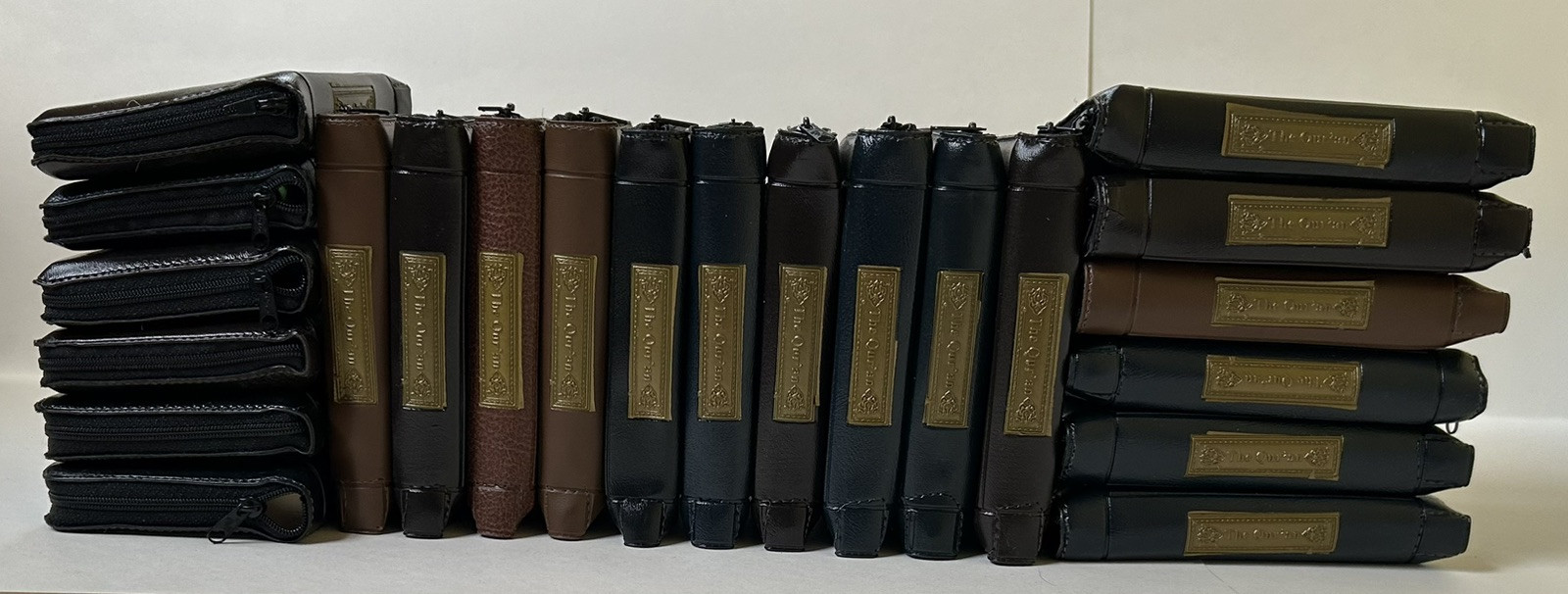 Holy Quran Arabic Pocket Size with Zipper Faux Leather 3.5”x 5.5”