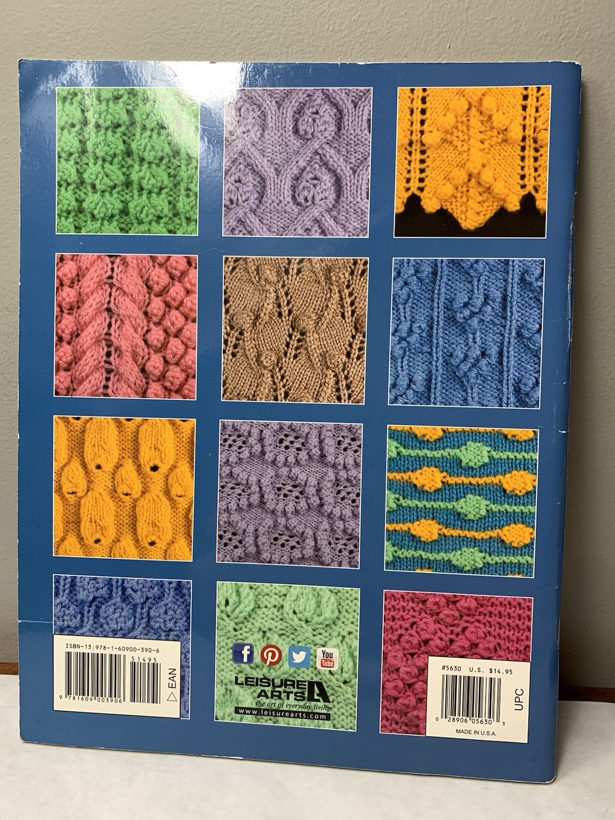 50 FABULOUS KNIT BOBBLES, POPCORNS AND PUFFS By Rita Weiss *Excellent Condition*