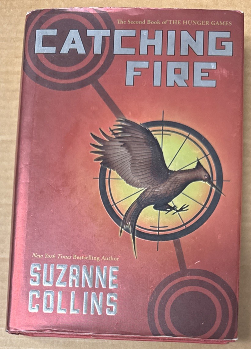 Catching Fire (Hunger Games, Book 2) by Suzanne Collins (2009, Hardcover, GOOD)