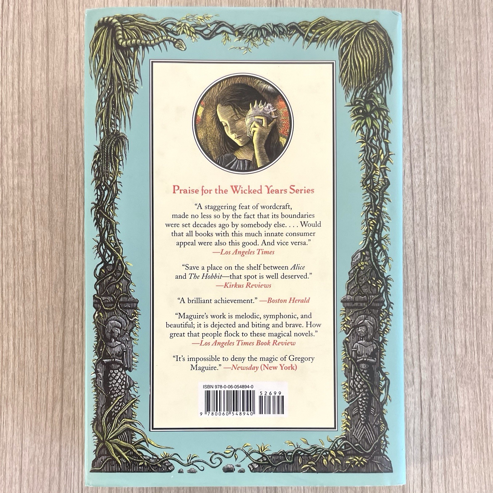 SIGNED (Wicked) OUT OF OZ by Gregory Maguire 1st Edition 1st Printing 2011 HCDJ