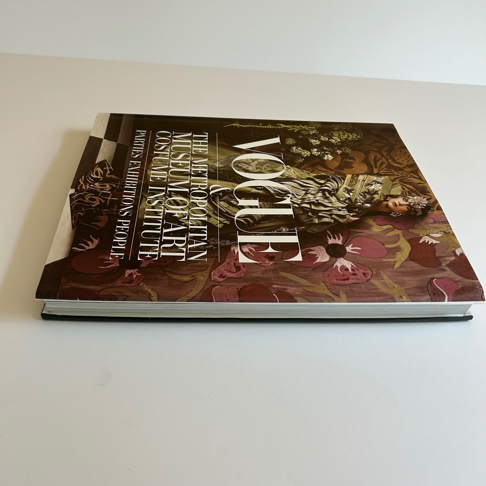 Vogue & The Metropolitan Museum of Art Costume Institute Hardcover Hamish Bowles