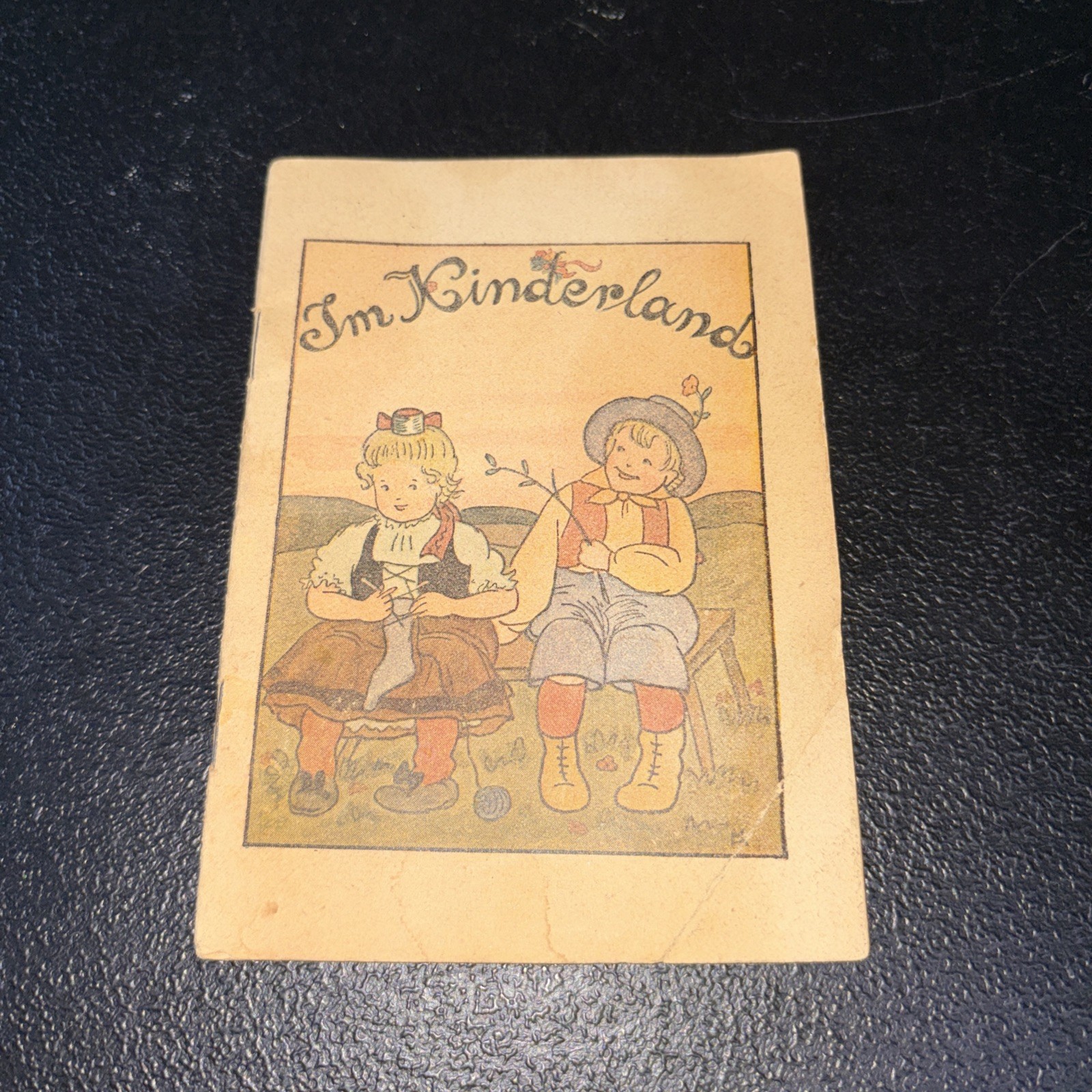 In Kinderland Vintage Booklet in German