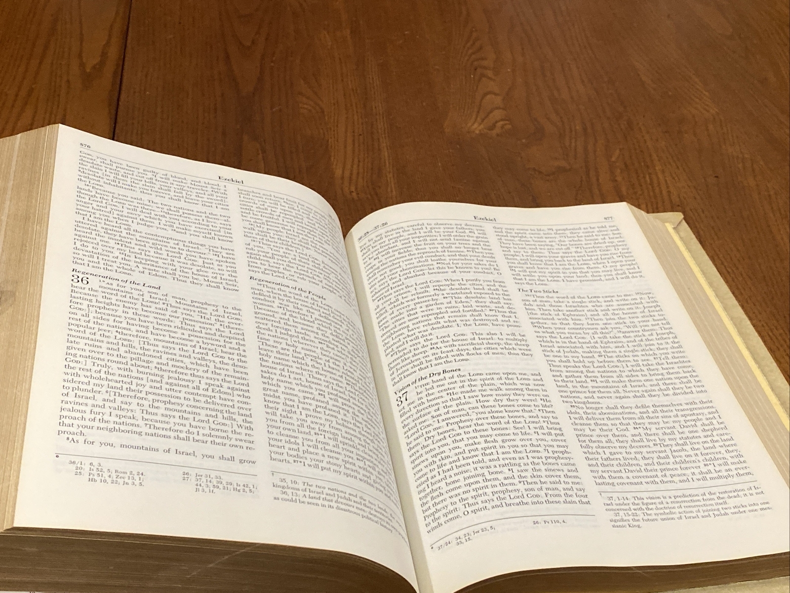 Large Holy Bible Fireside Family Edition Catholic NAB 1971-1972 VERY GOOD+