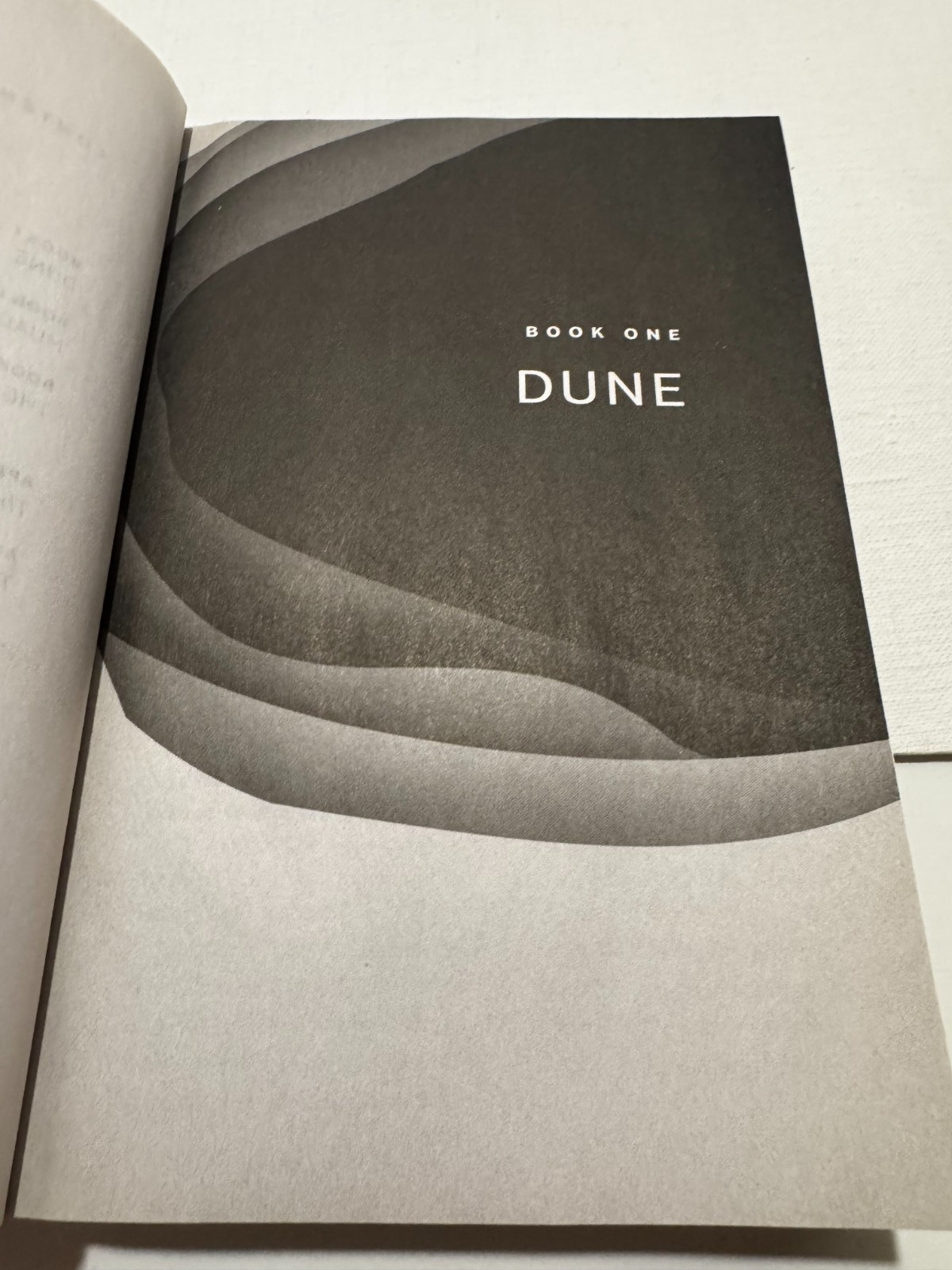 Dune (Dune Chronicles, Book 1) – Paperback By Herbert, Frank – GOOD