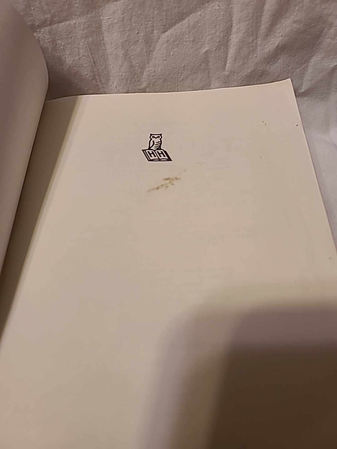 (D) The Holocaust: A History Of The Jews Of Europe By Martin Gilbert (PB 1987)