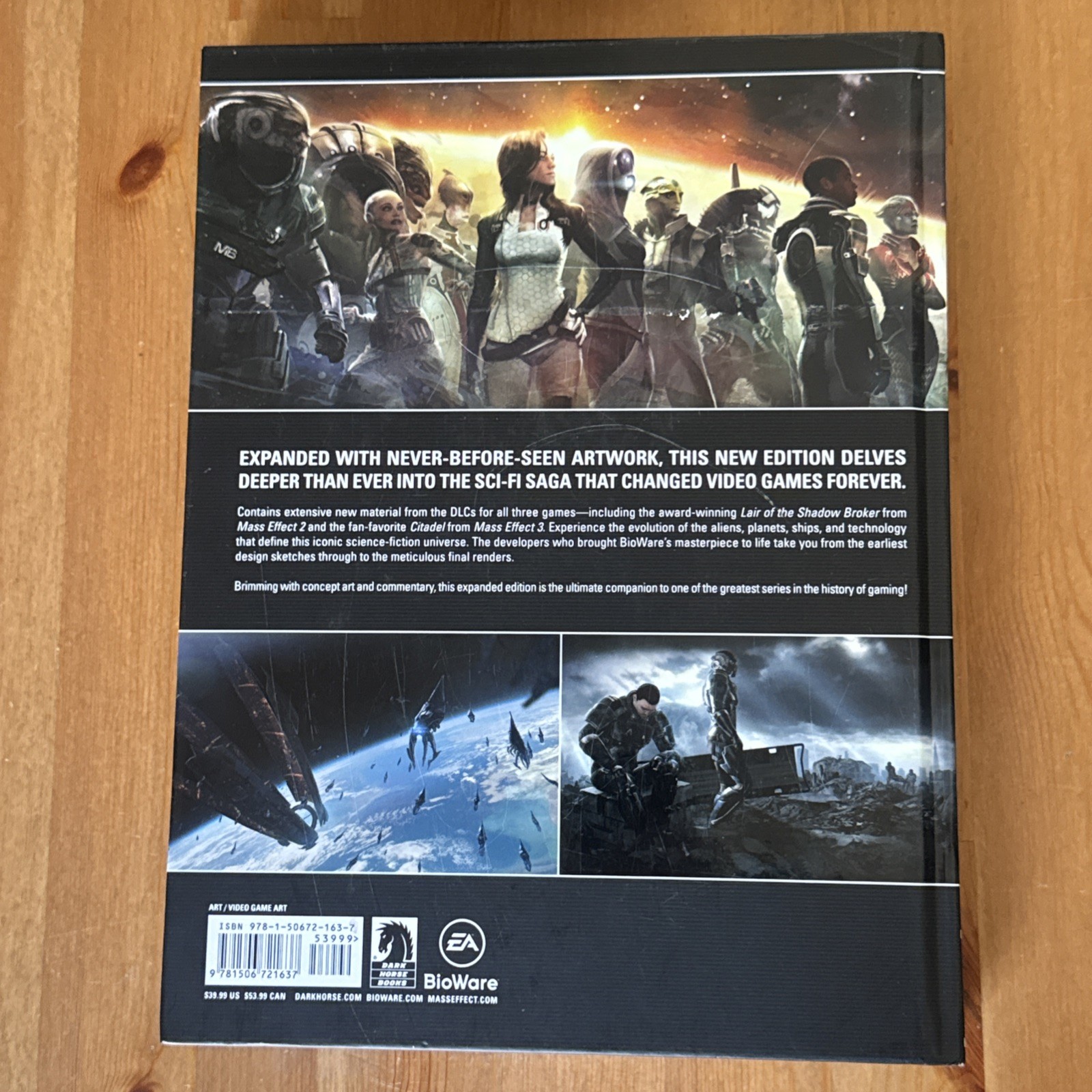 The Art of the Mass Effect Trilogy Expanded Edition Bioware Hardcover Good Cond.