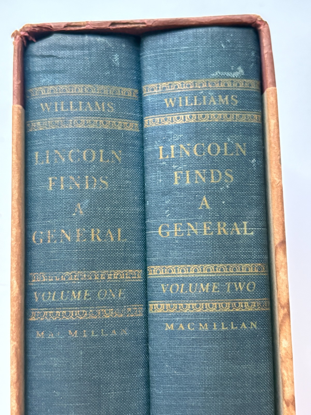 Lincoln Finds a General 2 Vol Set 1949 1st Printing Macmillan Civil War Slipcase