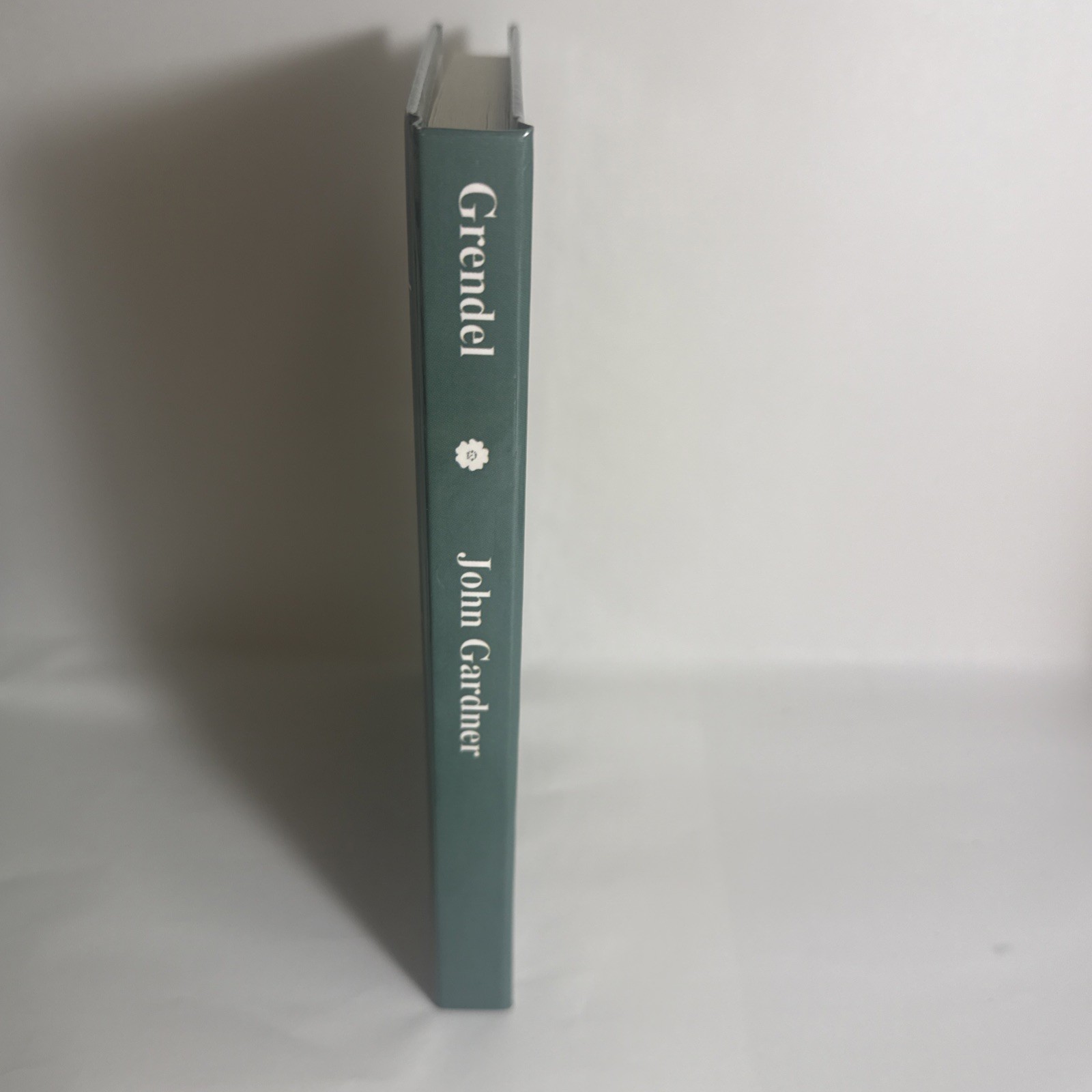 Grendel By John Gardner Hardcover Novel Book Epic Beowulf Monster