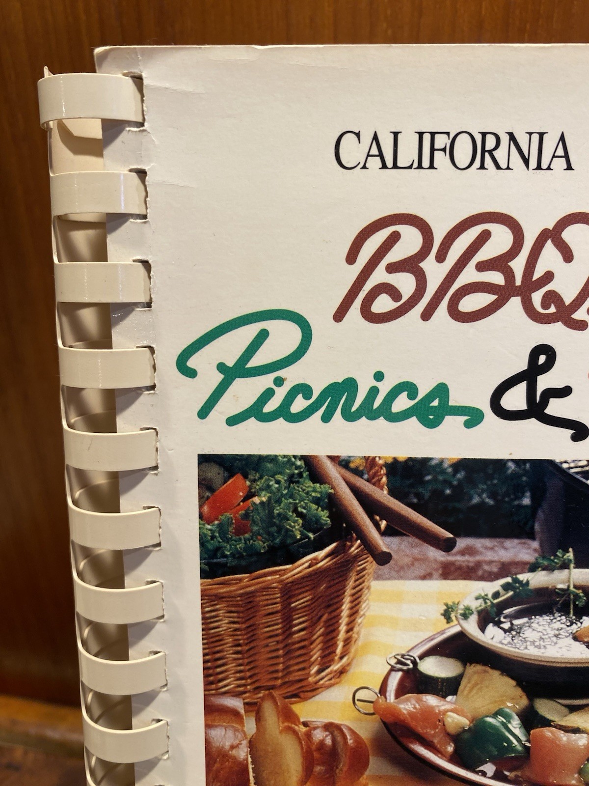 Vintage Recipe book California BBQ’S and Picnics & Parties CA Home Ec Teachers