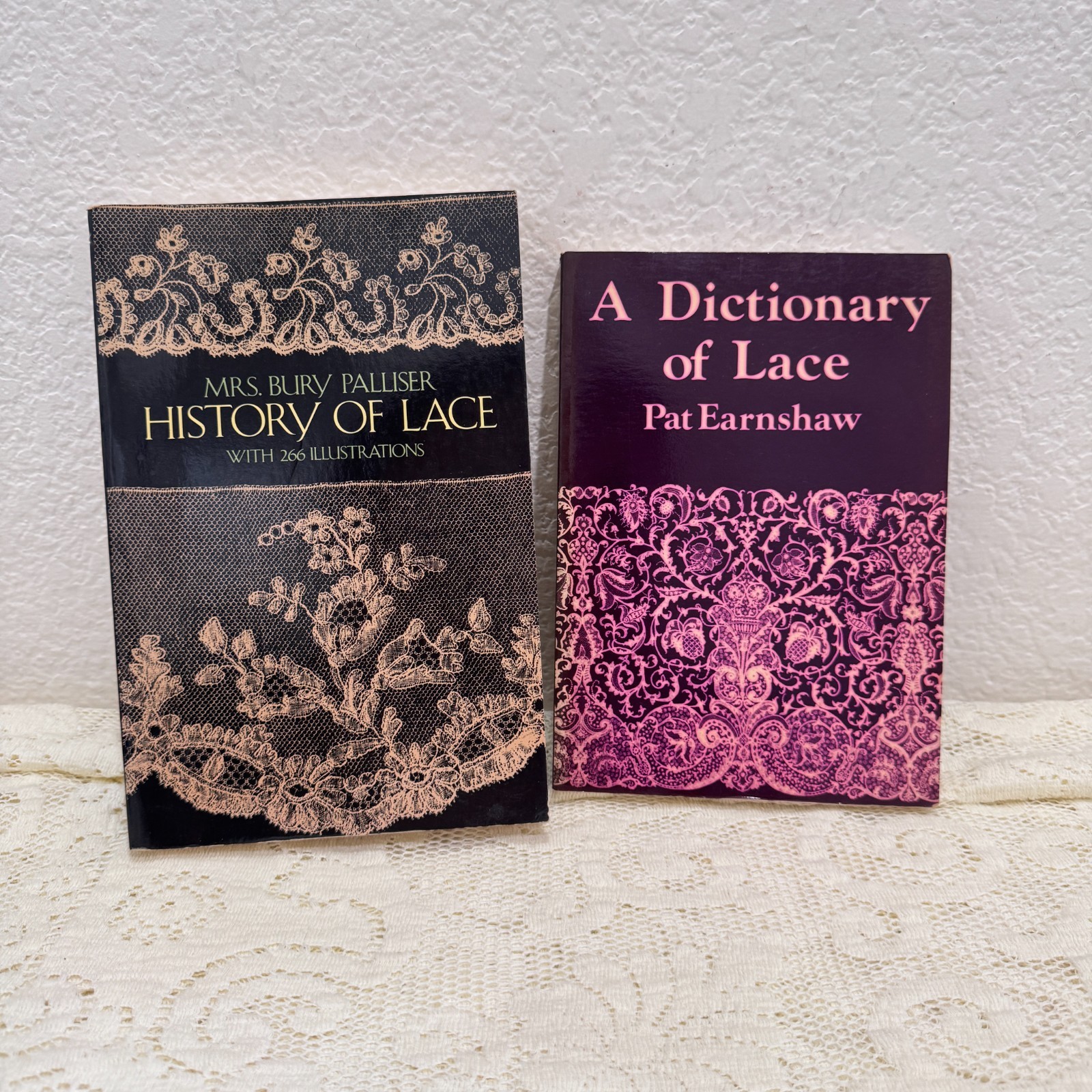 Lot 2 Vintage Lace Book History of Lace Palliser Dictionary Pat Earnshaw Textile