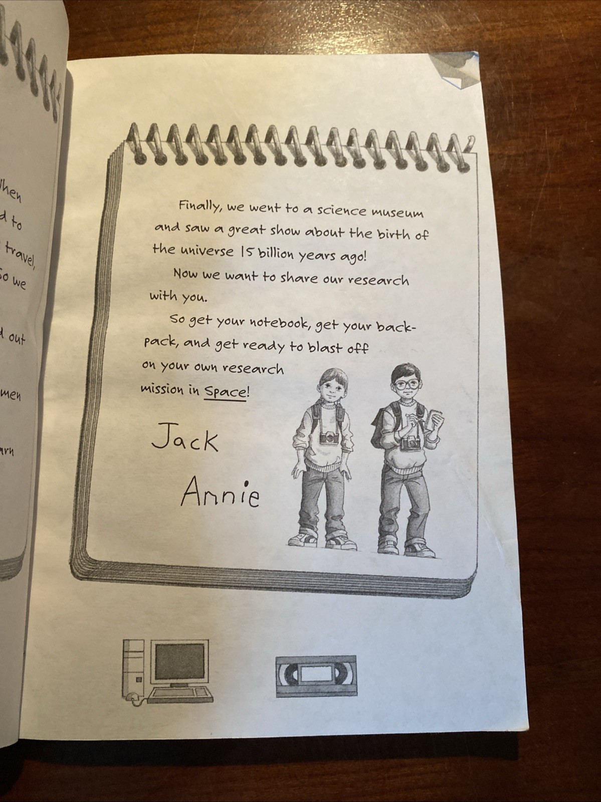 VINTAGE 2002 – Space : A Nonfiction Companion to Magic Tree House #8