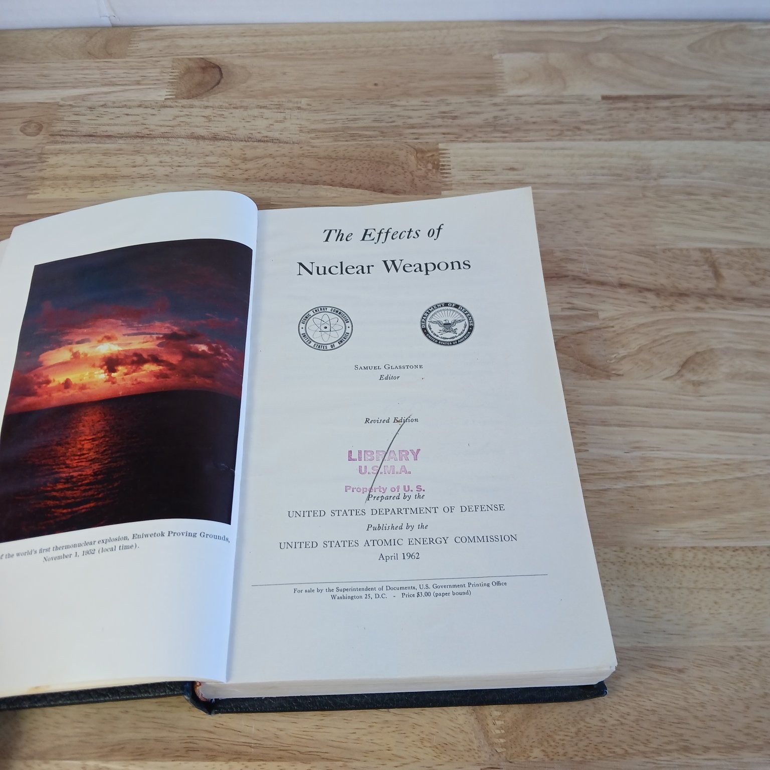 Effects of Nuclear Weapons Samuel Glasstone 1962 Revised Edition US Govt