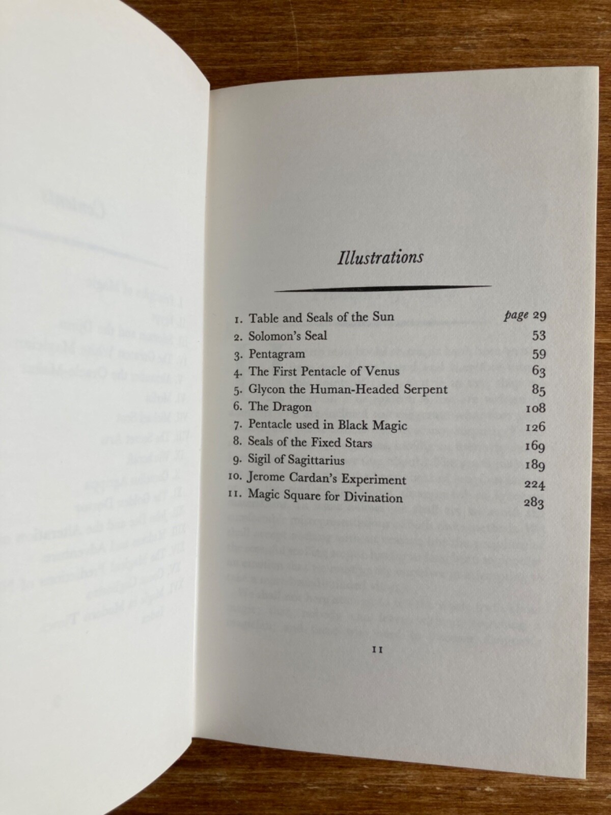 Magic & Divination, Rupert Gleadow 1976 ISBN: 0874718082 Astrology HC/DJ
