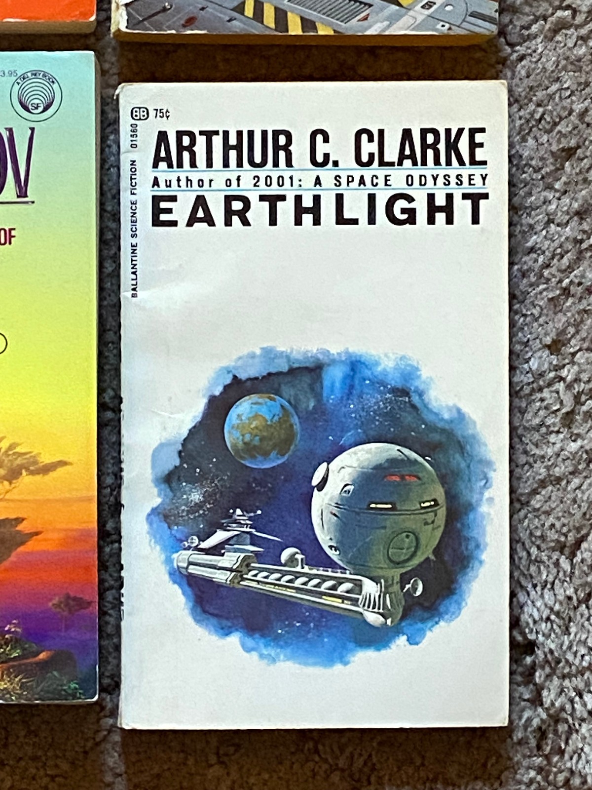 Lot 17 Sci Fi PB Books ISAAC ASIMOV Arthur Clarke ROBERT HEINLEIN Poul Anderson