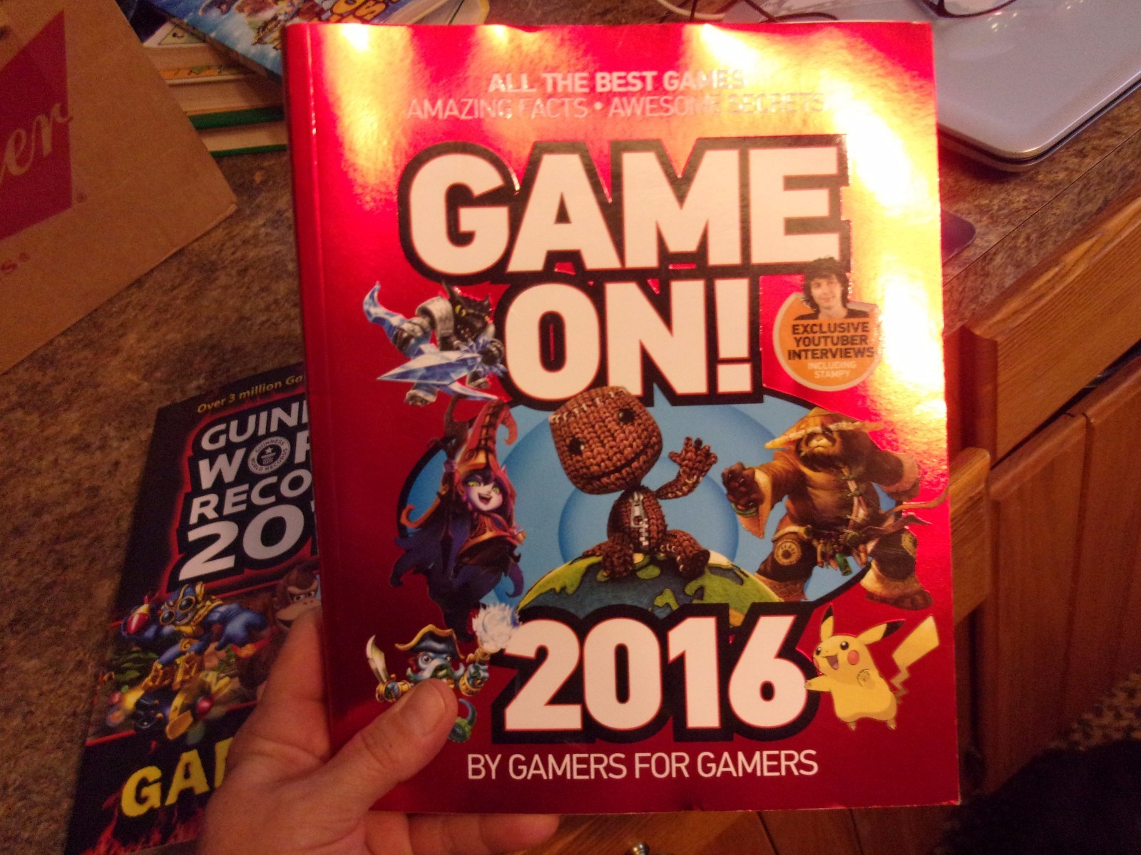 Guinness World Records 2013 2014 2015 Gamer”s Edition Paperback – LOTFOL