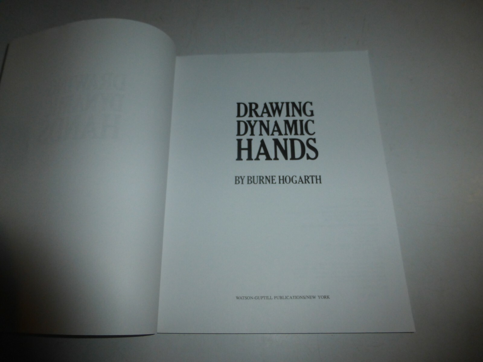 Drawing Dynamic Hands by Burne Hogarth 9780823013685 (Paperback, 1988) 122