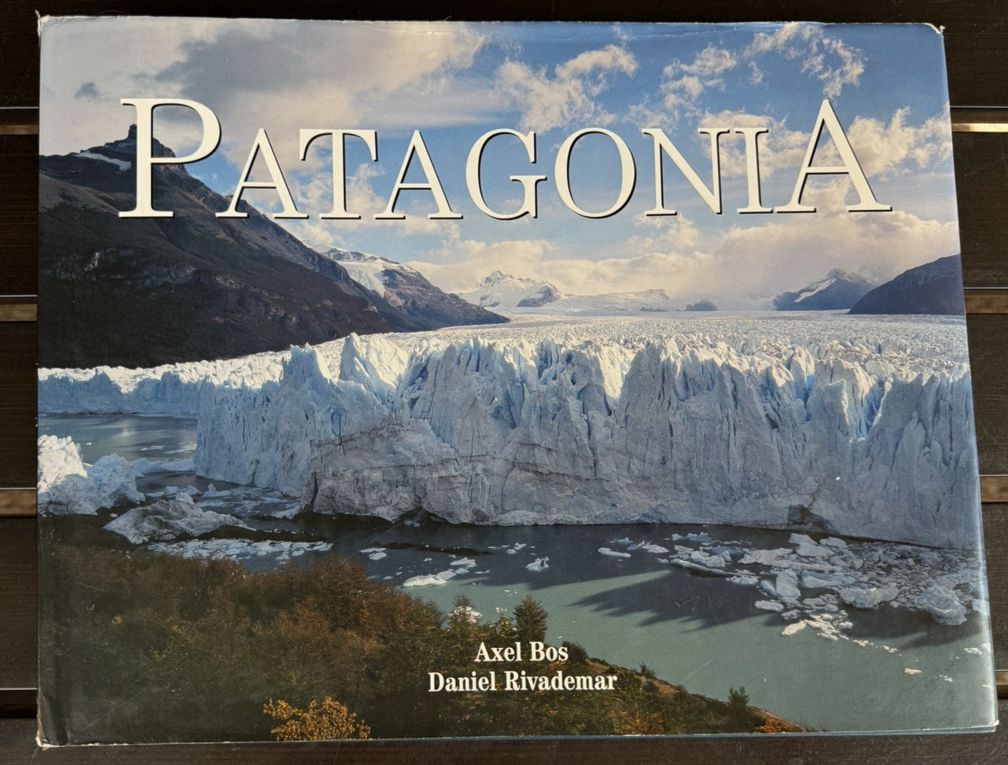 Spanish Version Patagonia Book Axel Bos, Rivademar Hardcover VGUC 2001