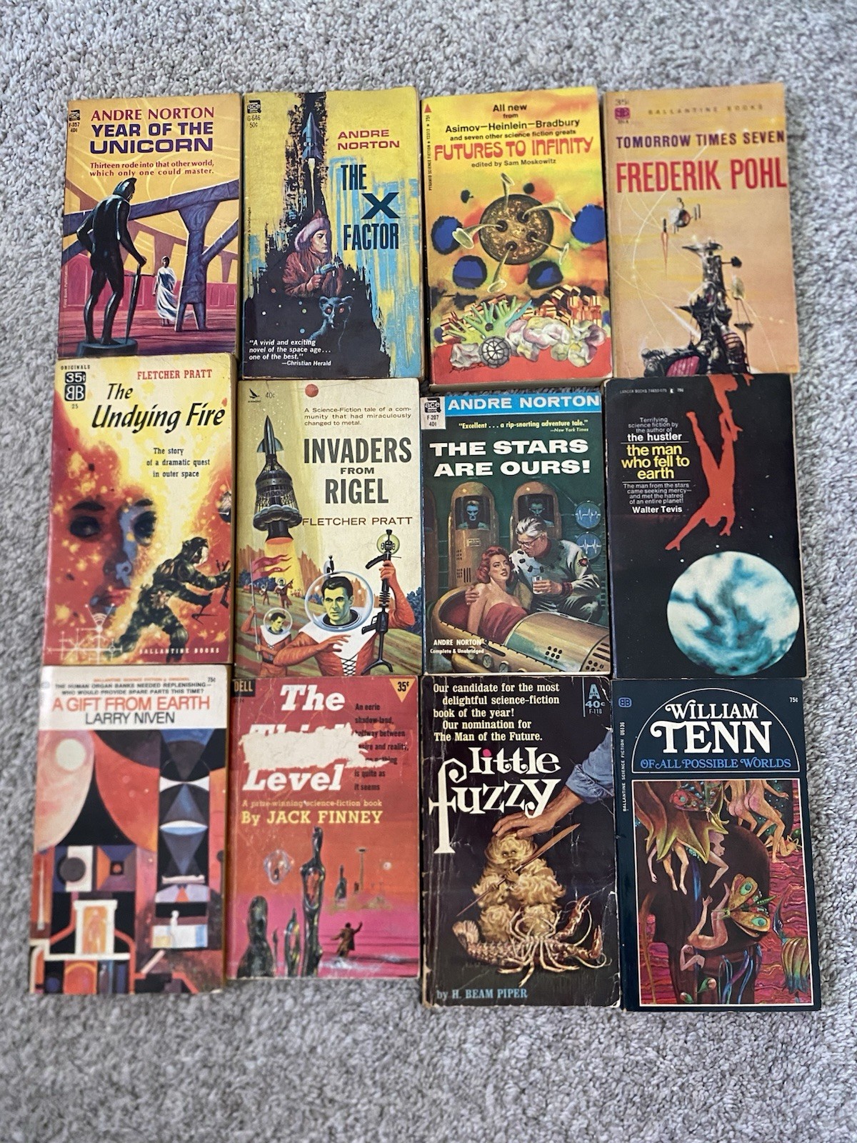 Lot Of 33 Vtg 50s 60s 70s Sci-fi Fantasy Horror Pulp Fiction Paperback Novels