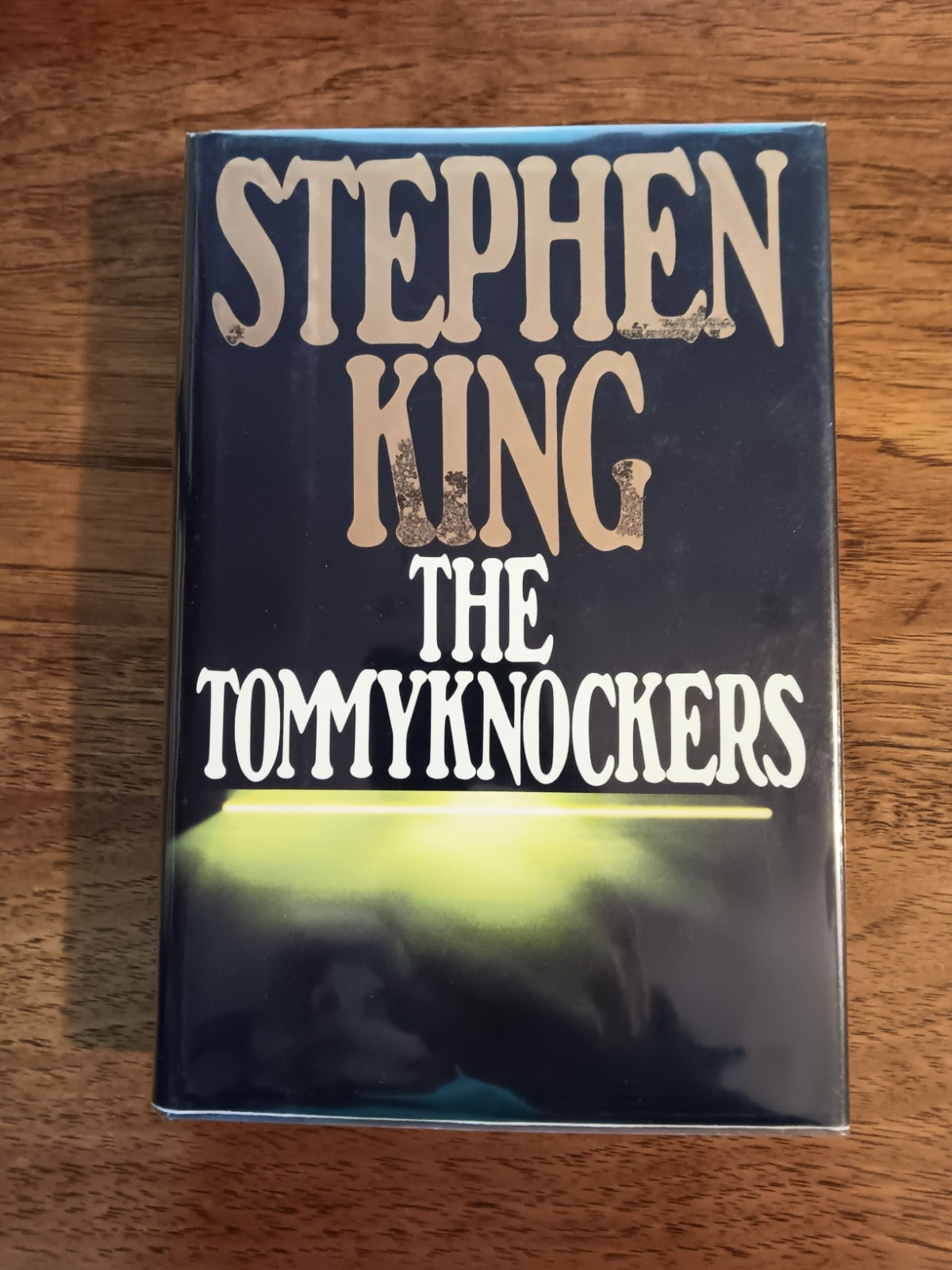 The Tommyknockers by Stephen King 1987 HCDJ1 st Edition 1st Print Gold State